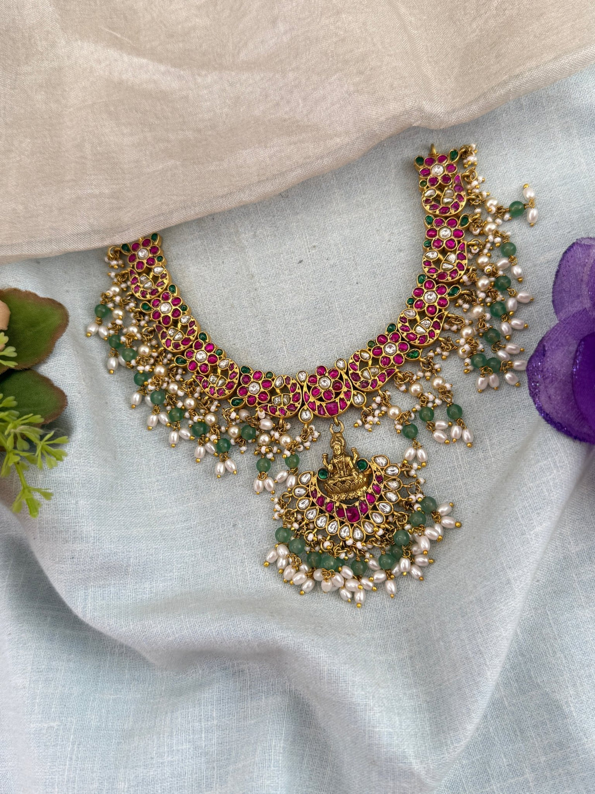 Jadau Kundan Peacock Lakshmi Pendant Short Necklace | 124 - Mahilas
