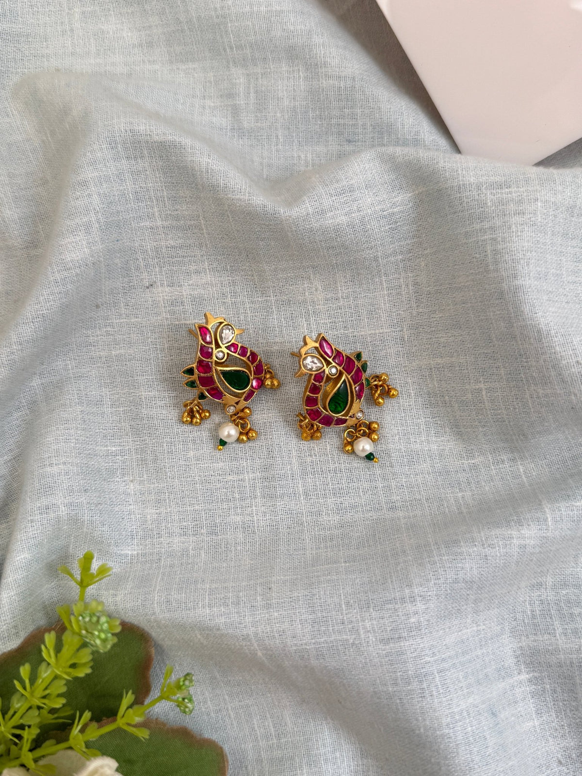 Jadau Kundan Peacock Stud Earring | E0275 - Mahilas