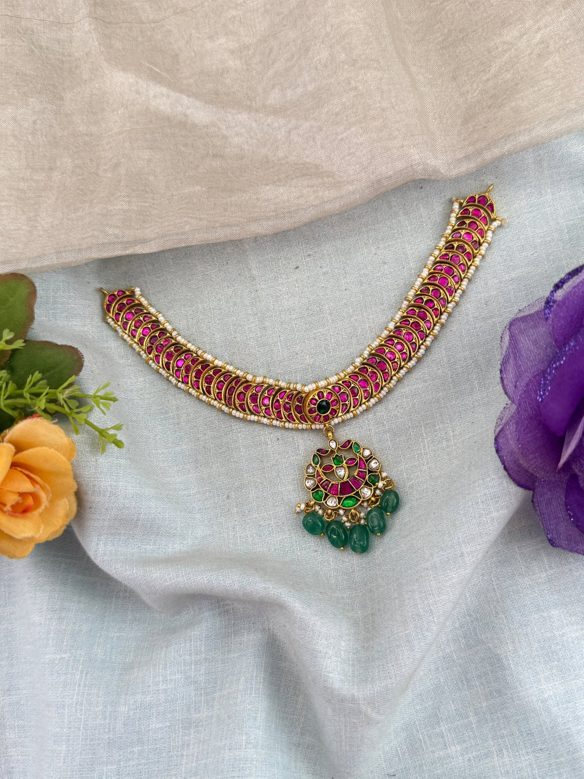 Jadau Kundan Pendant Short Necklace | 123 - Mahilas
