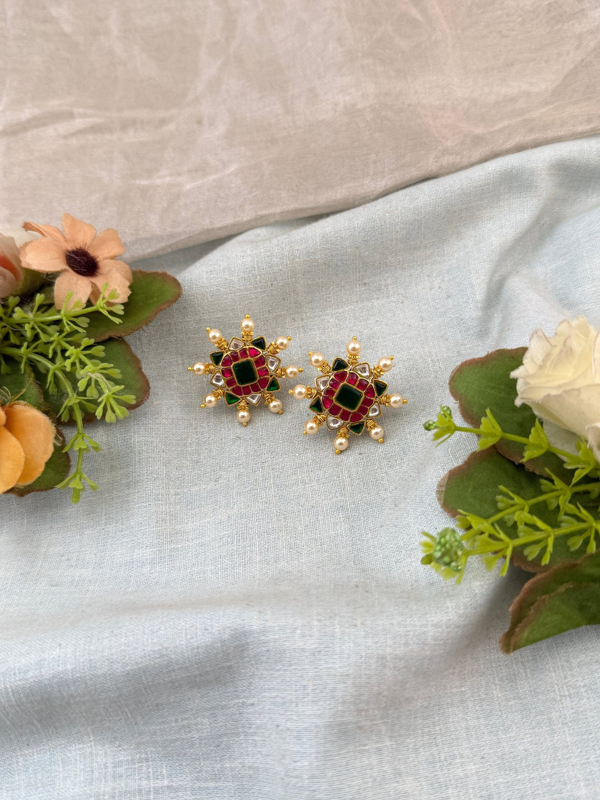 Jadau Kundan Stud Earring | E0073 - Mahilas