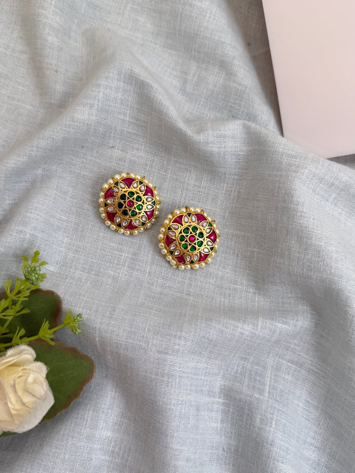 Jadau Kundan Stud Earring | E0282 - Mahilas