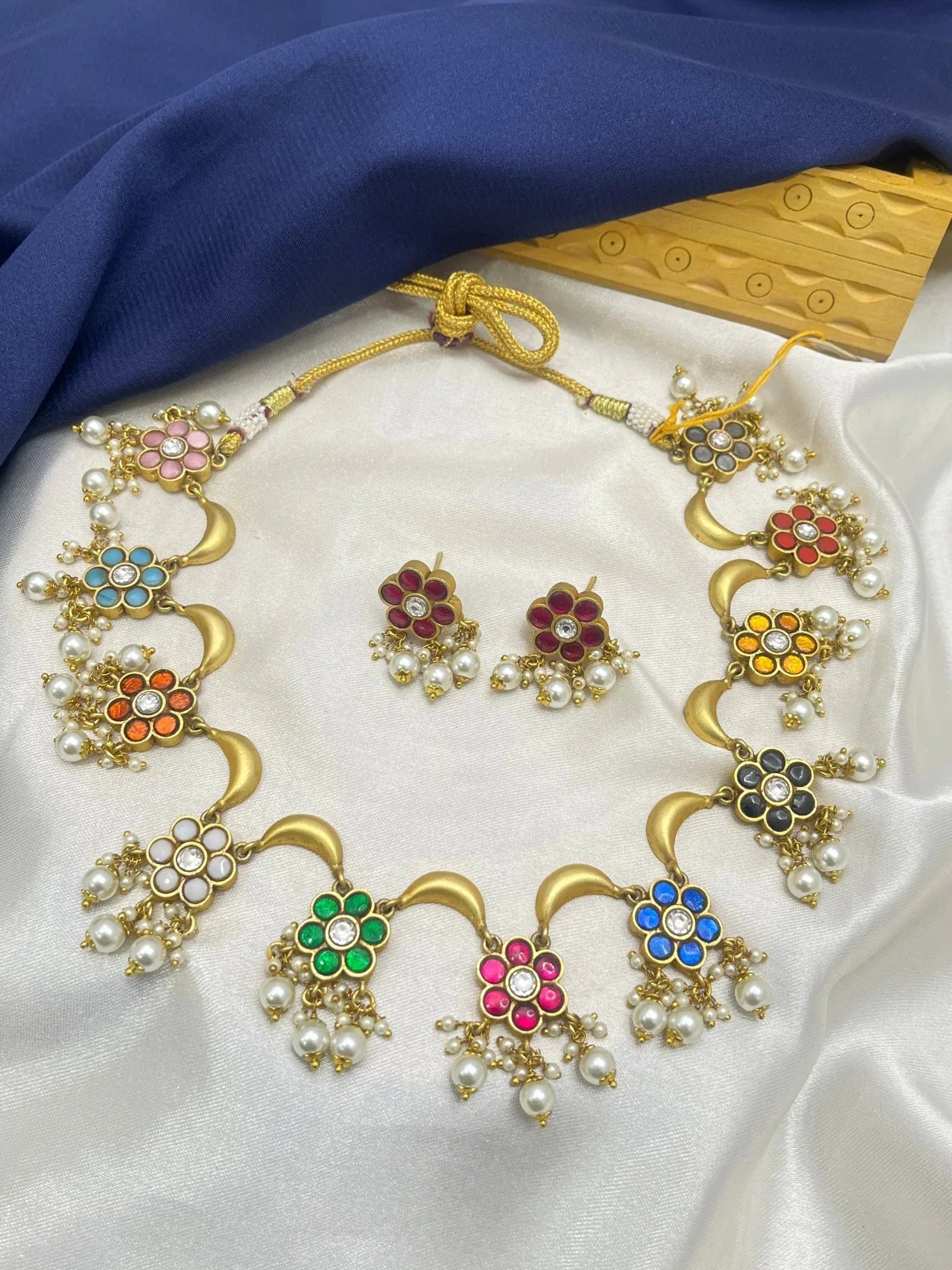 Jadau Necklace Set 043 - Mahilas