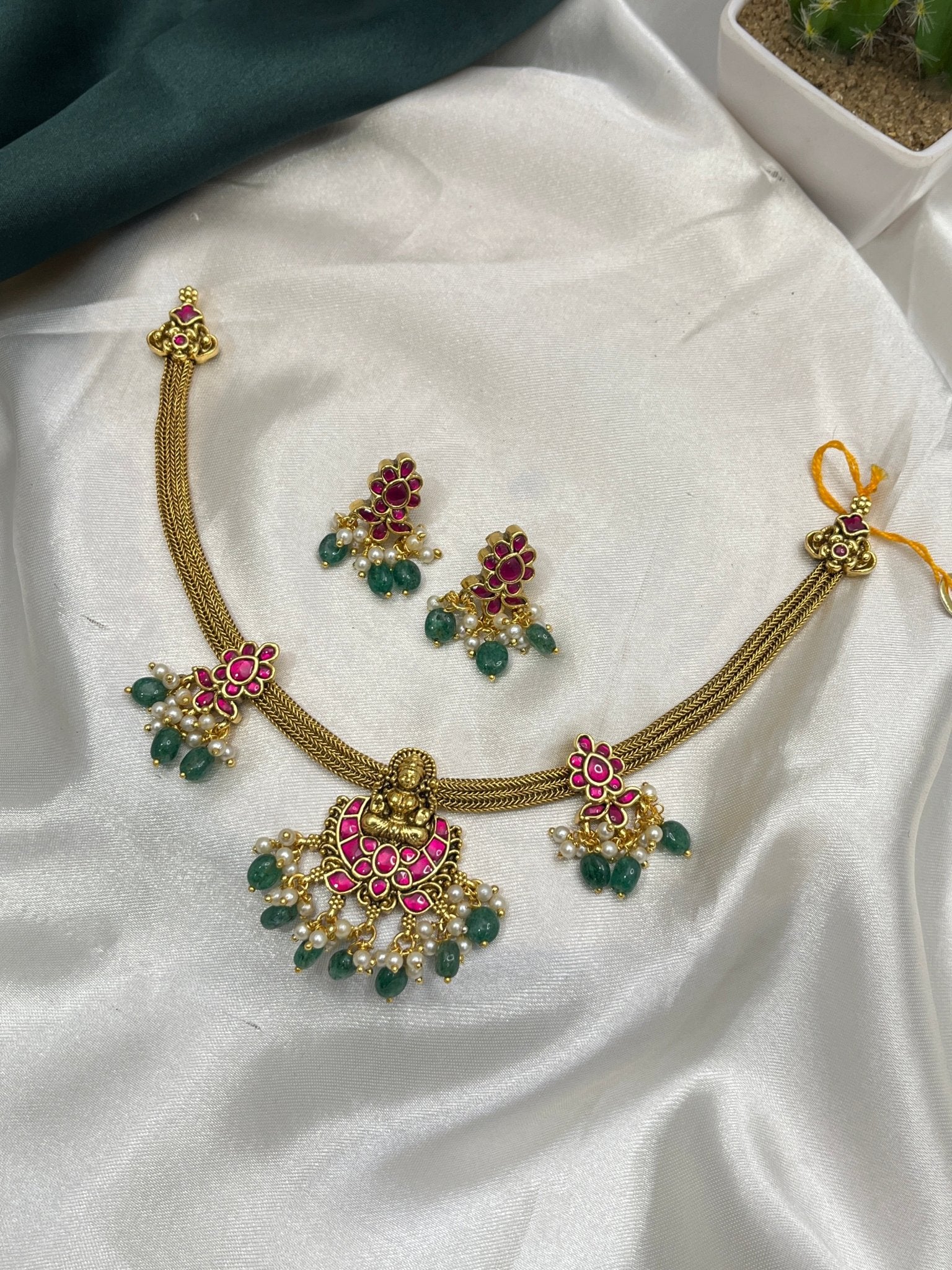 Jadau Necklace Set 072 - Mahilas