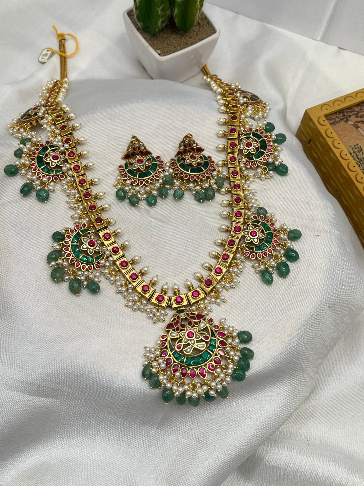 Jadau Necklace Set 099 - Mahilas