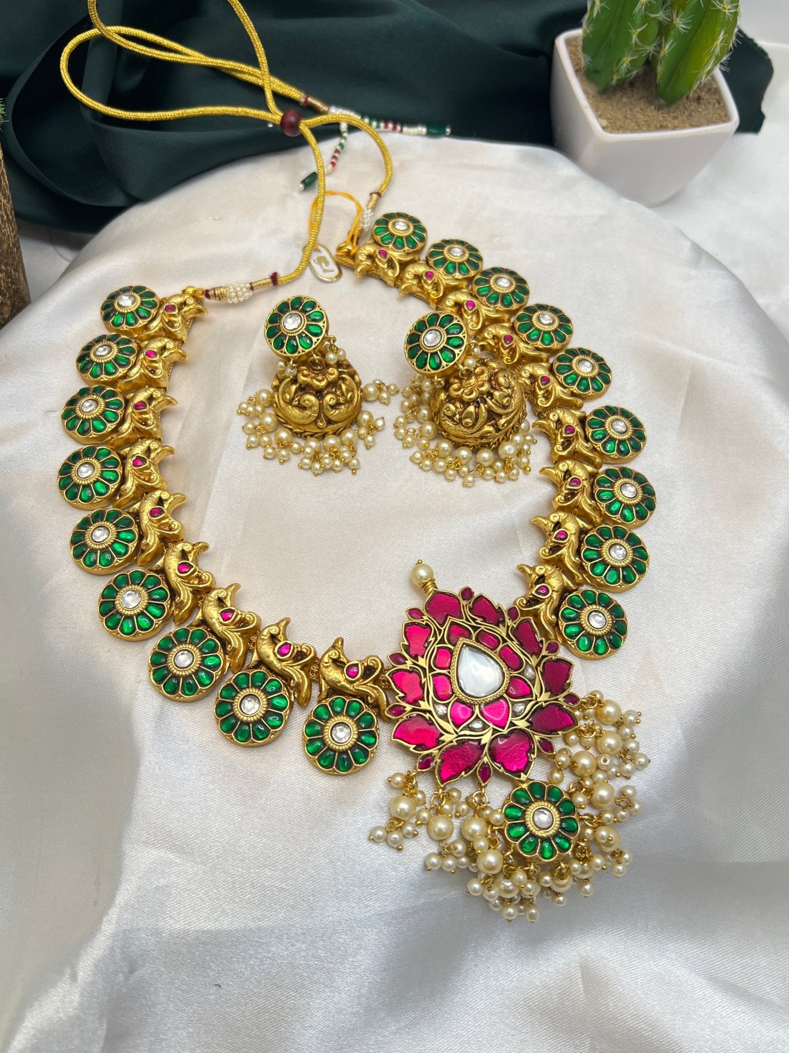 Jadau Necklace Set 107 - Mahilas