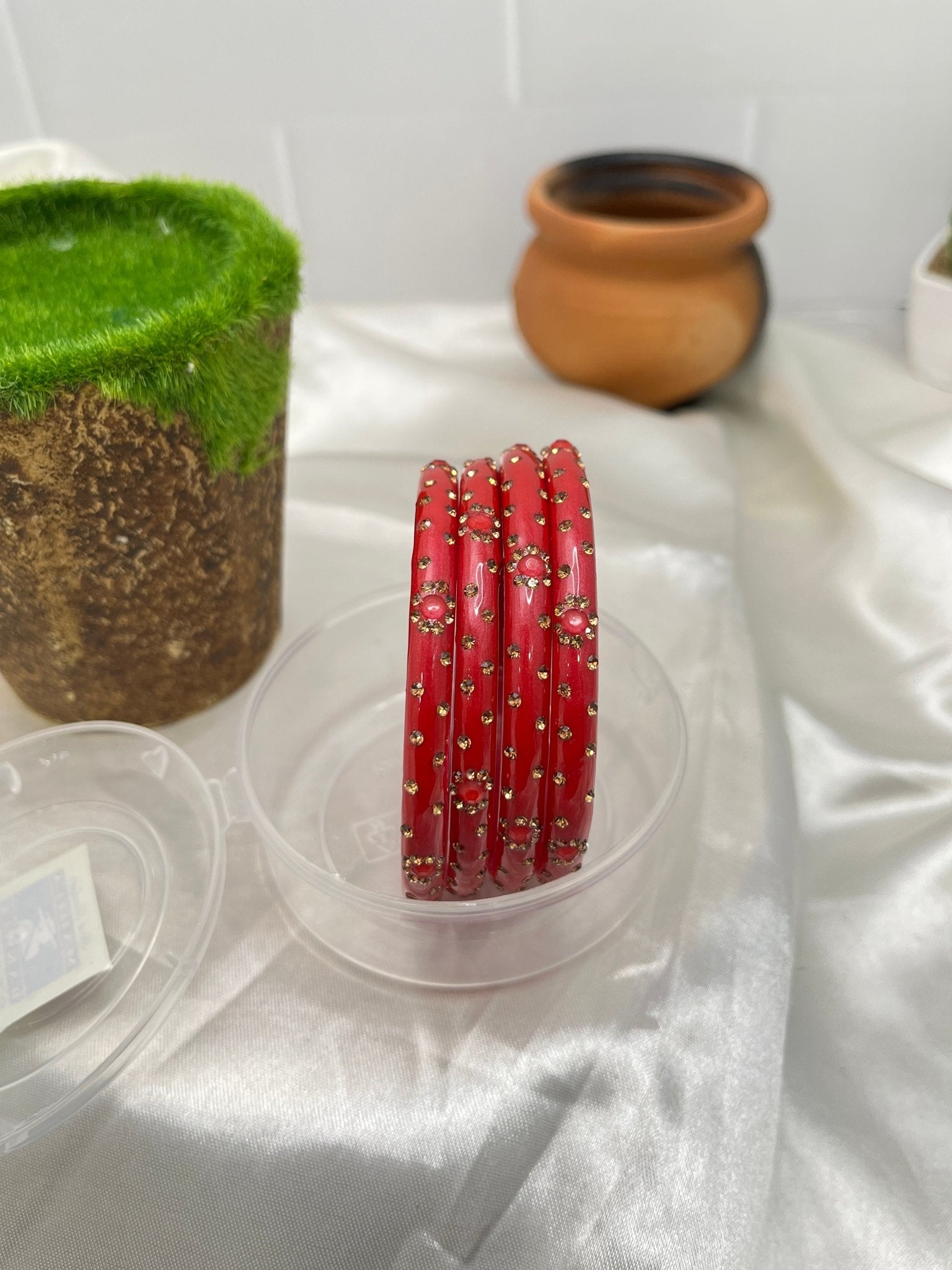 Kada Glass Bangles for Gifting Your Loved Ones - Pack - Mahilas