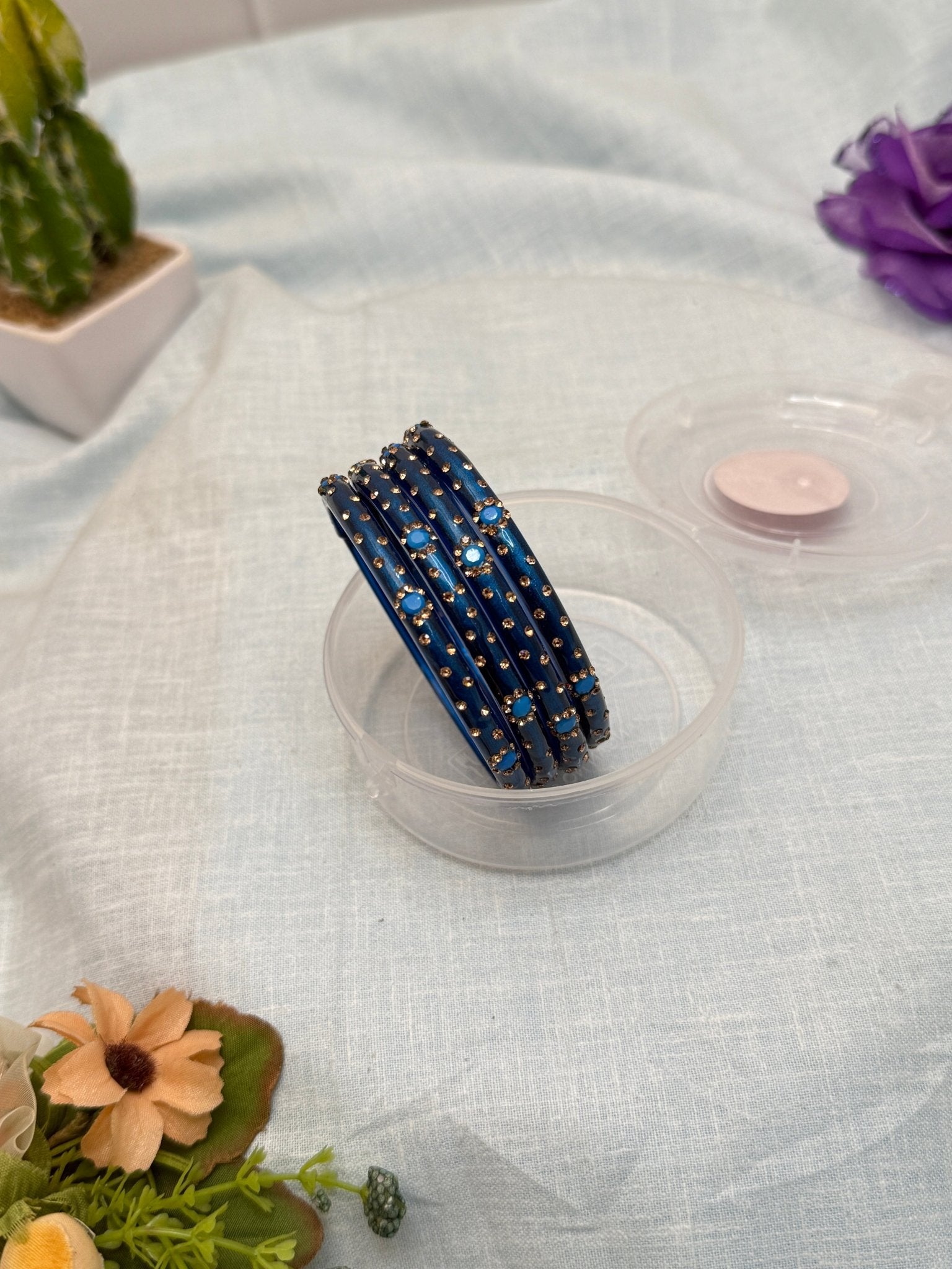 Kada Glass Bangles for Gifting Your Loved Ones - Pack Evara - Mahilas