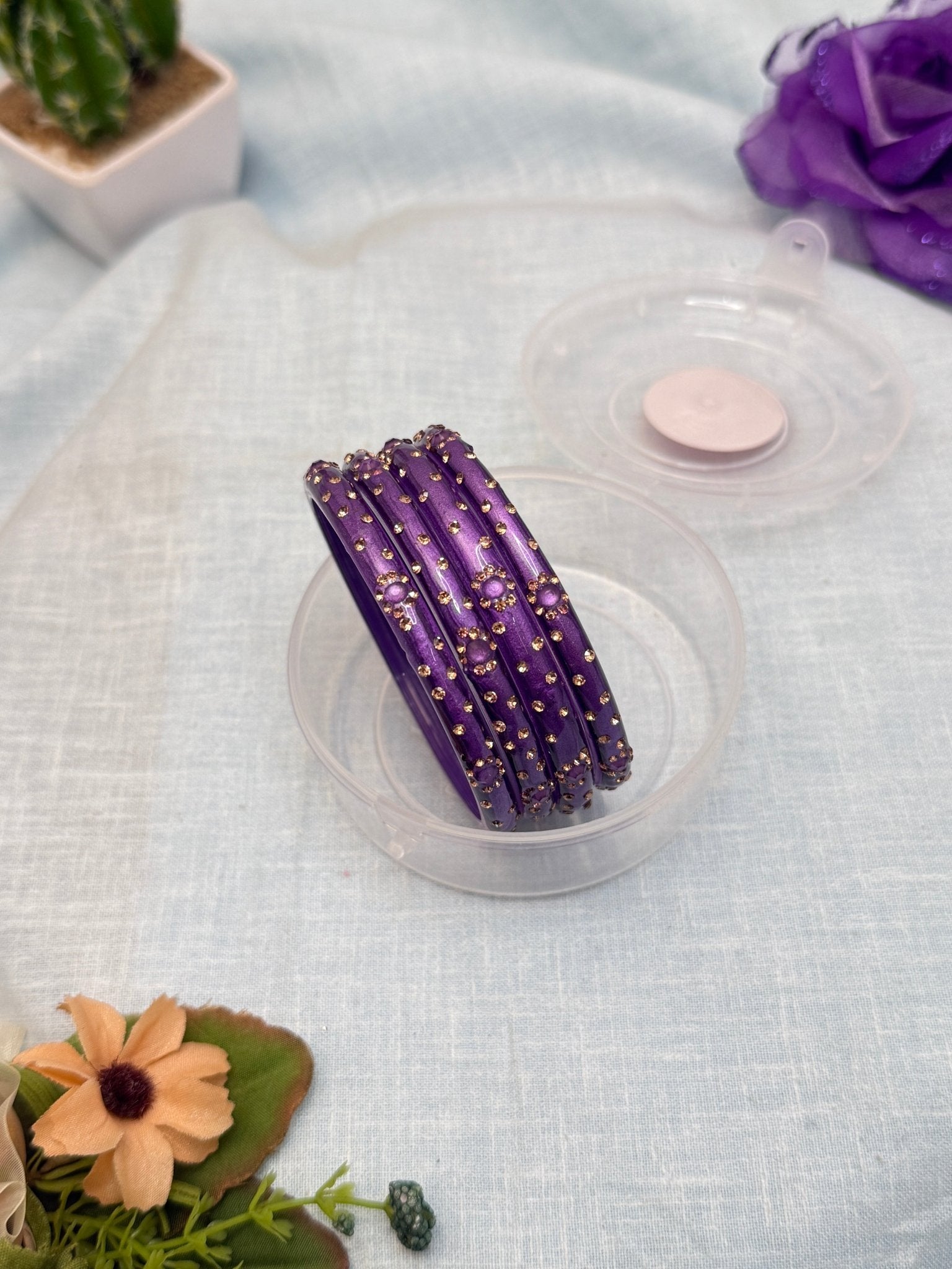 Kada Glass Bangles for Gifting Your Loved Ones - Pack Evara - Mahilas