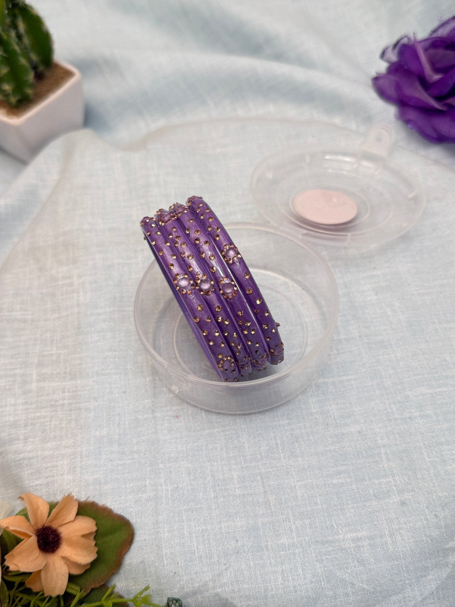 Kada Glass Bangles for Gifting Your Loved Ones - Pack Evara - Mahilas