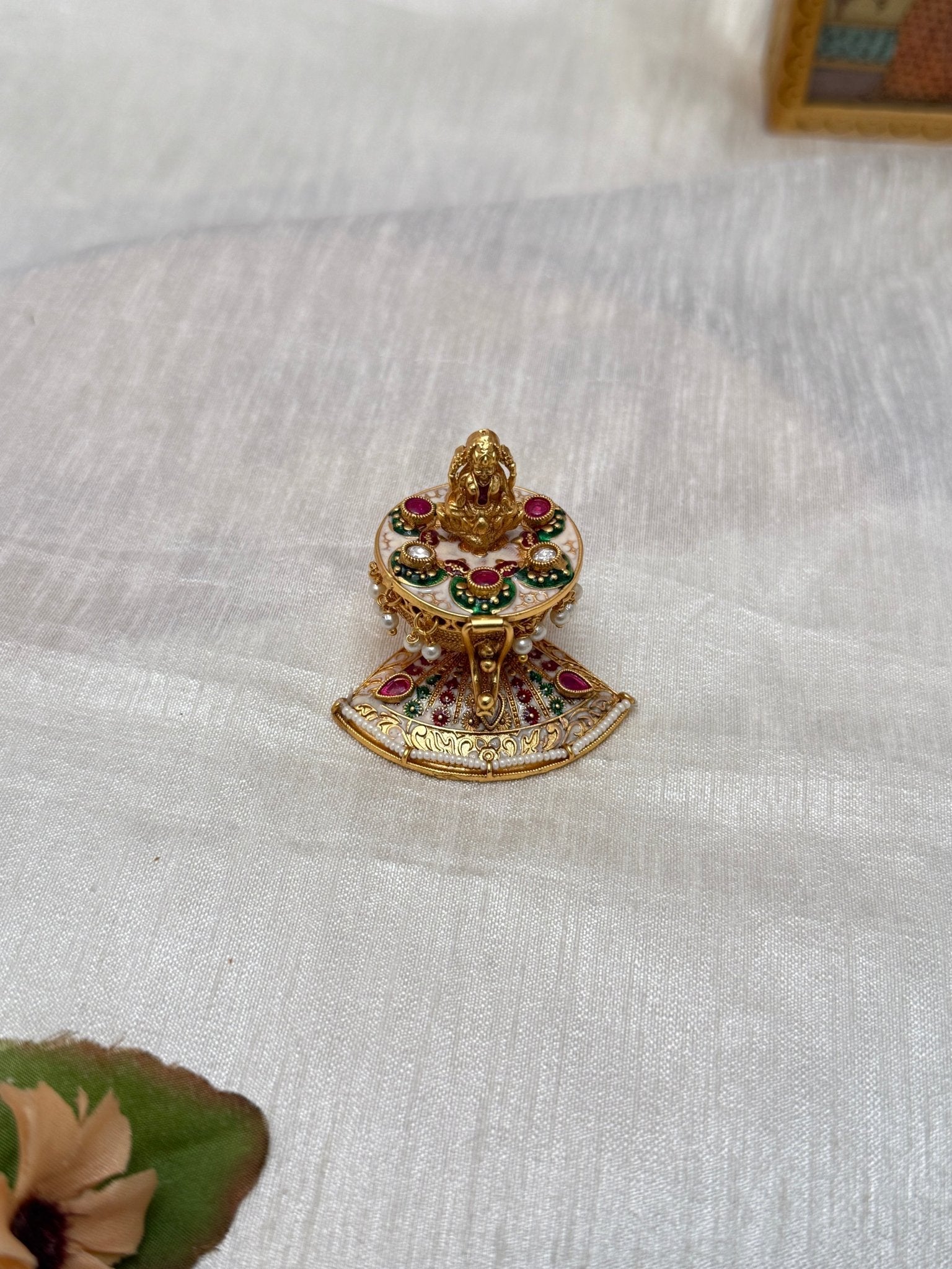 Kumkum Bharani Box - 004 - Mahilas