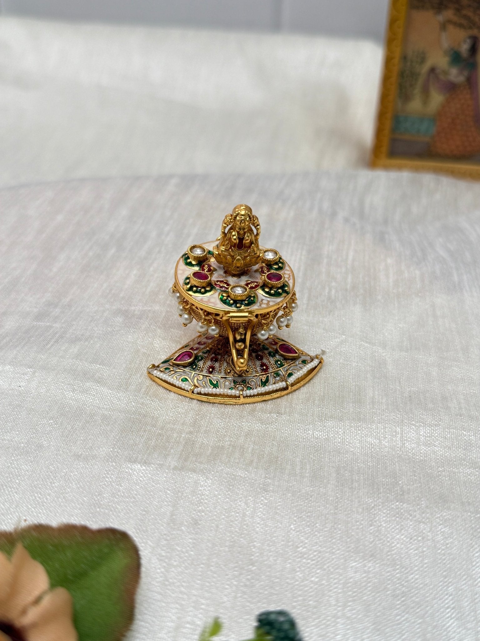 Kumkum Bharani Box - 005 - Mahilas