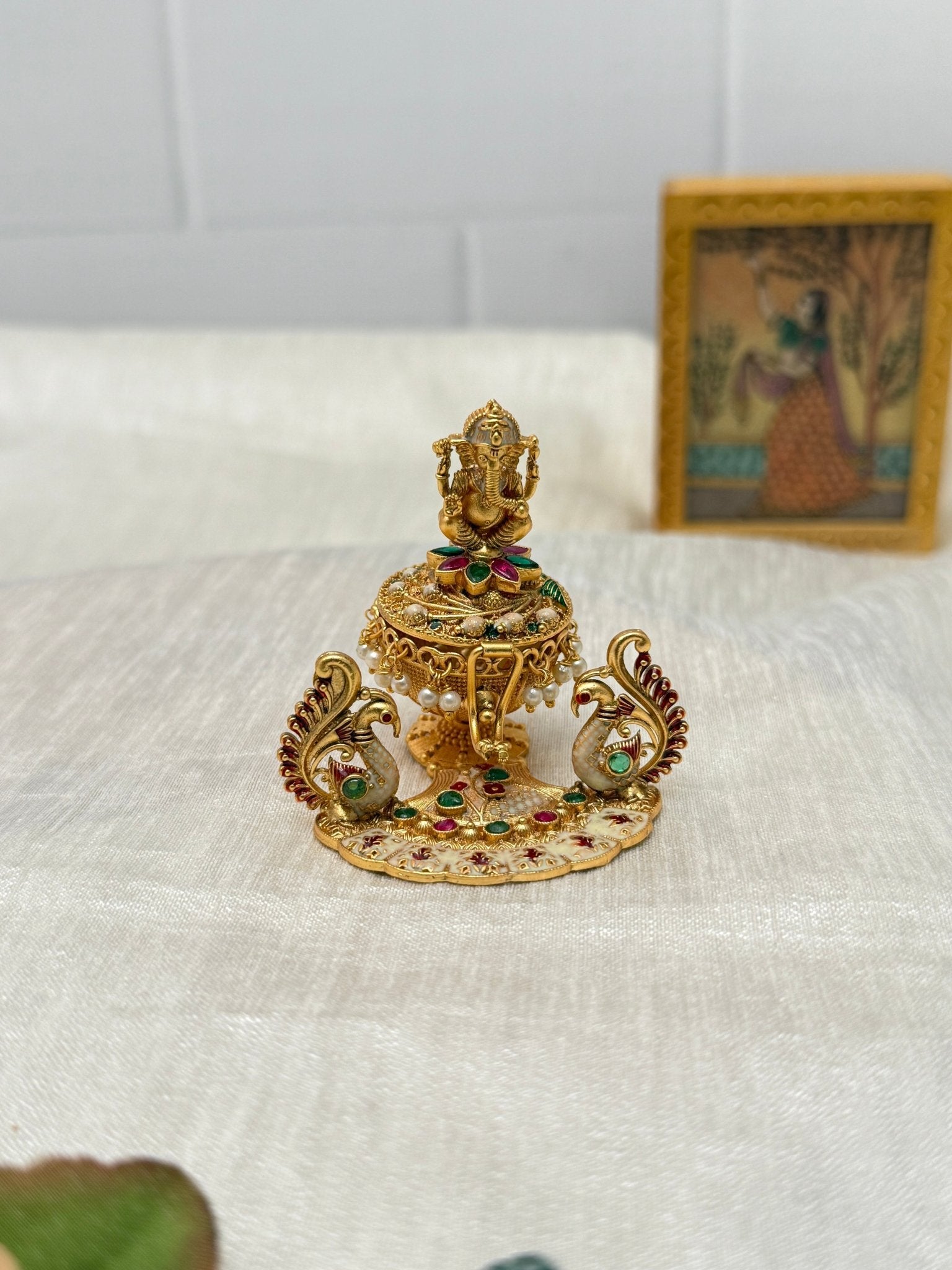 Kumkum Bharani Box - 006 - Mahilas