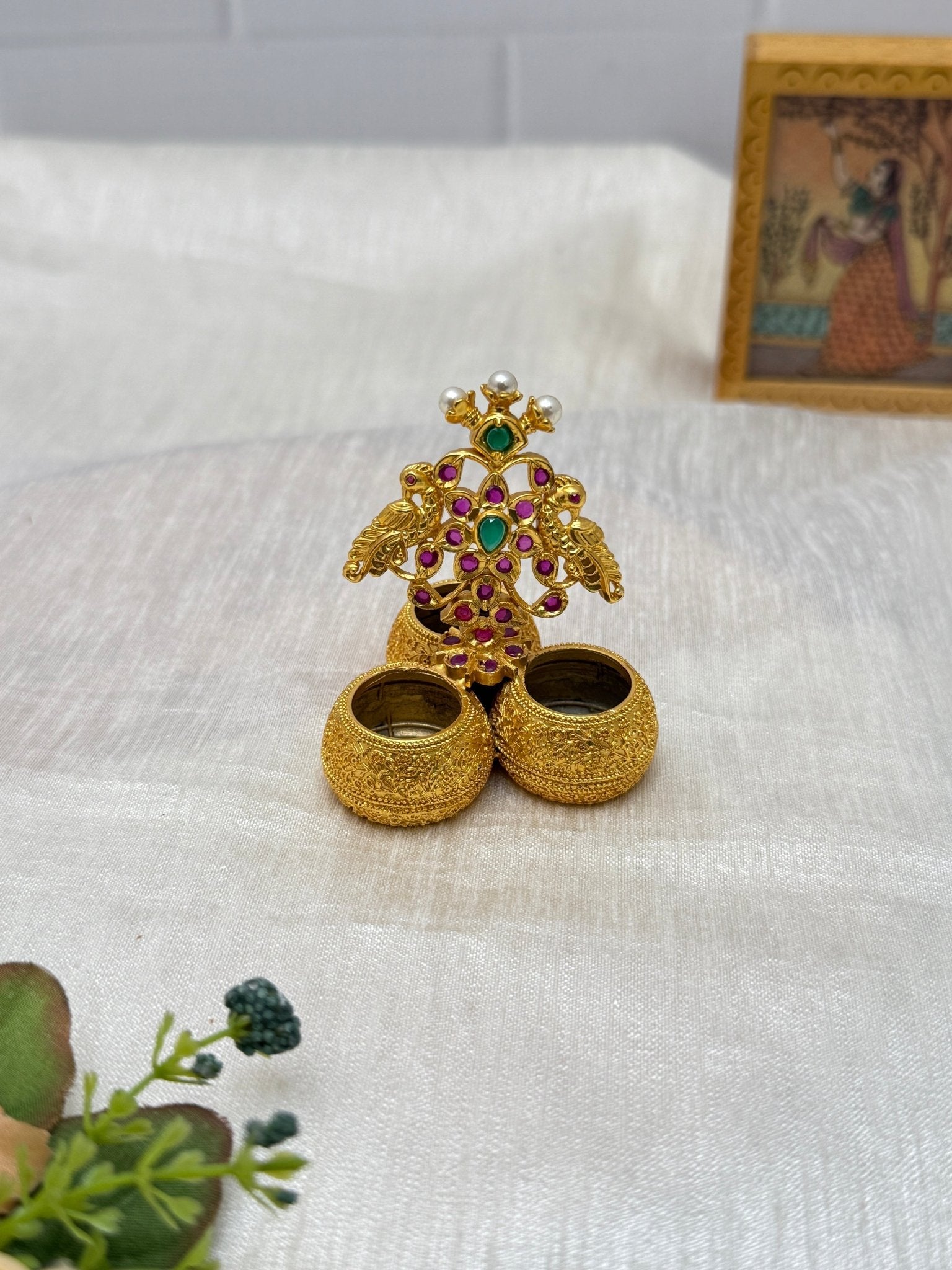 Kumkum Bharani Box - 018 - Mahilas