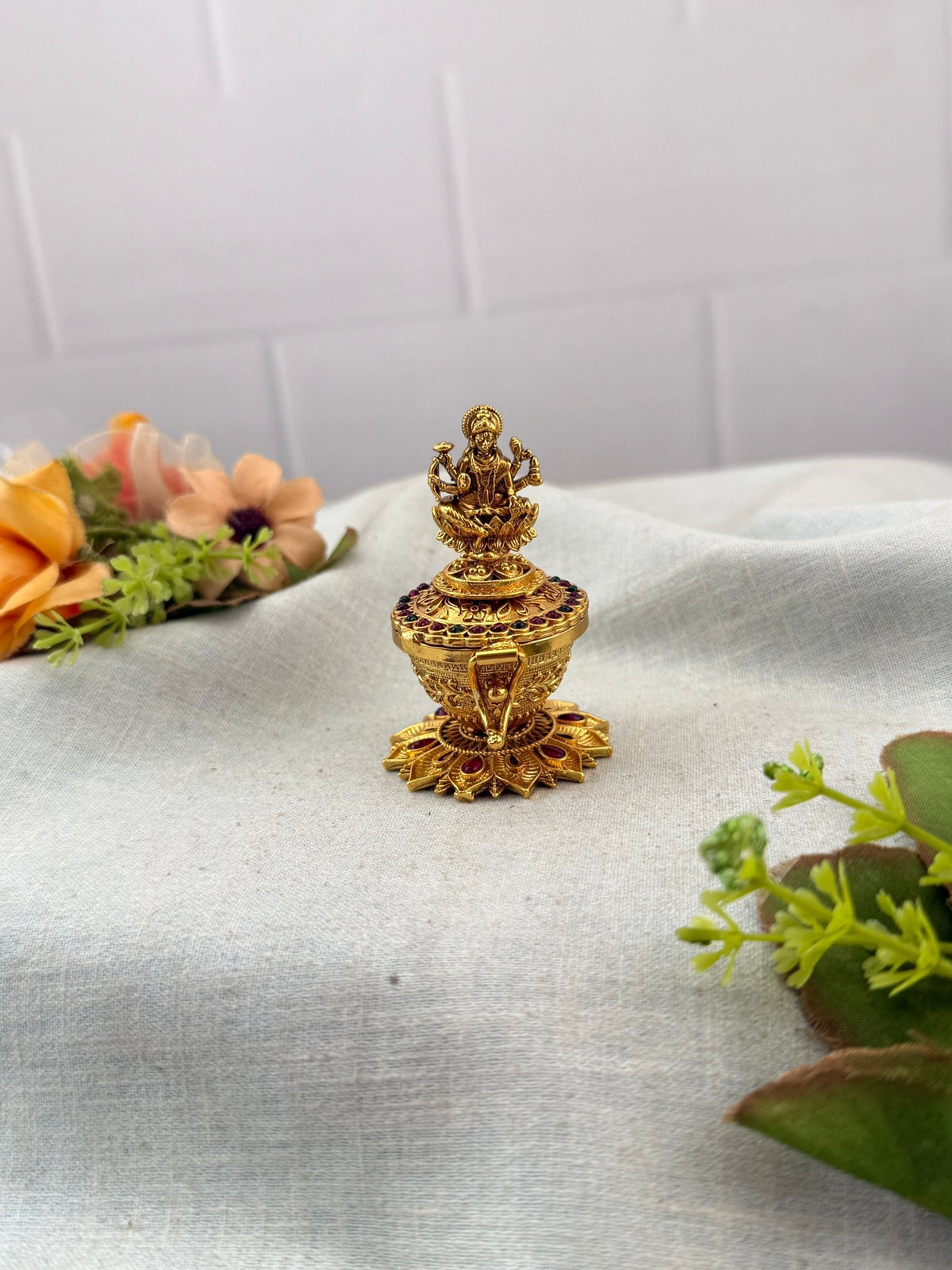 Kumkum Bharani Box | K0003 - Mahilas
