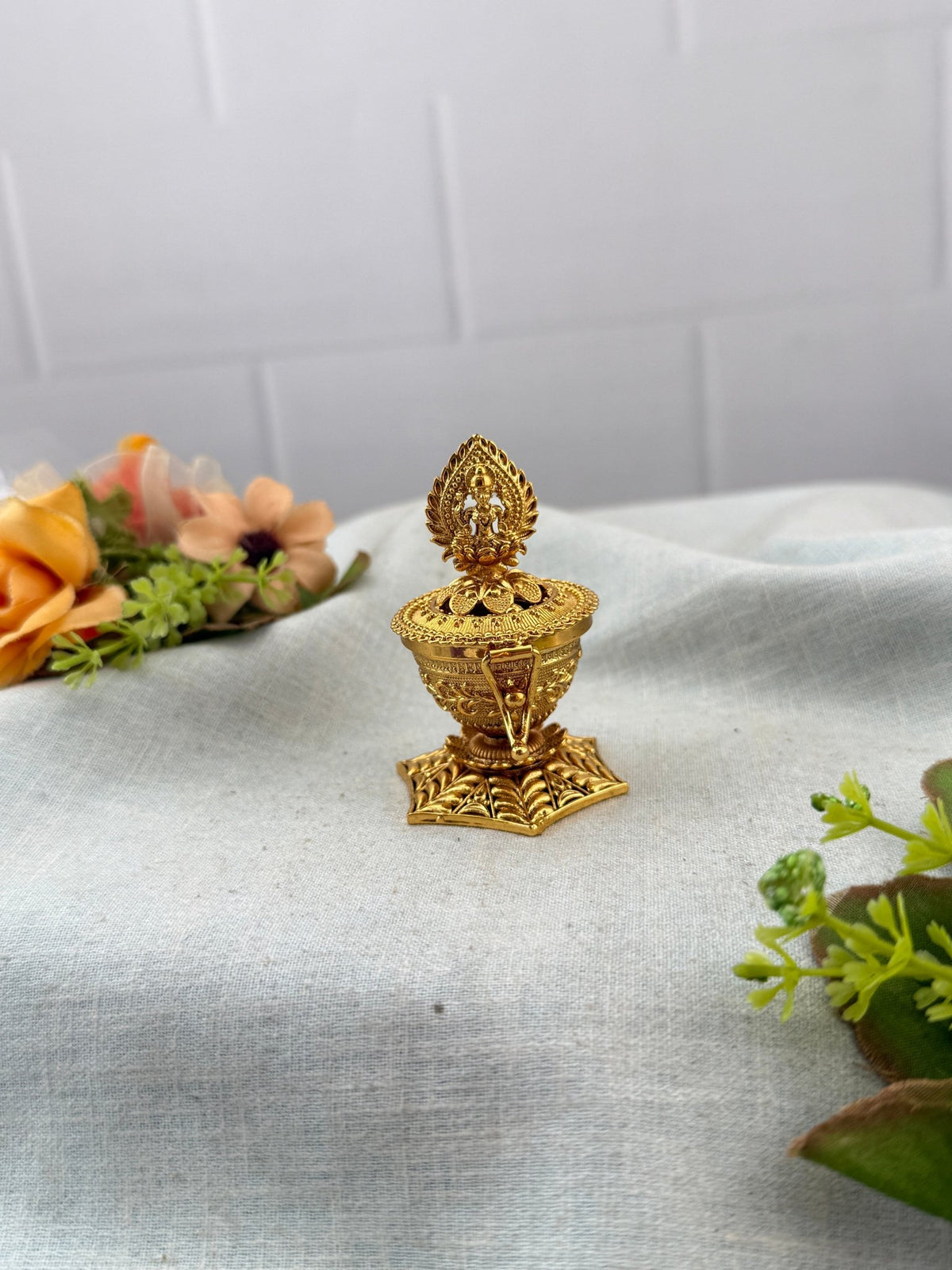 Kumkum Bharani Box | K0005 - Mahilas