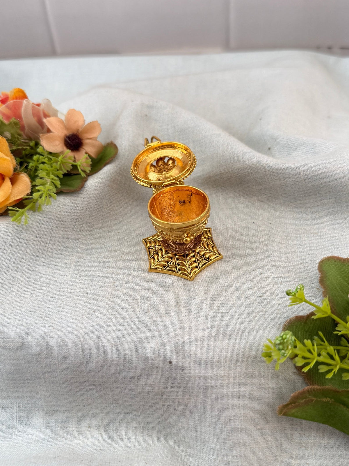 Kumkum Bharani Box | K0005 - Mahilas