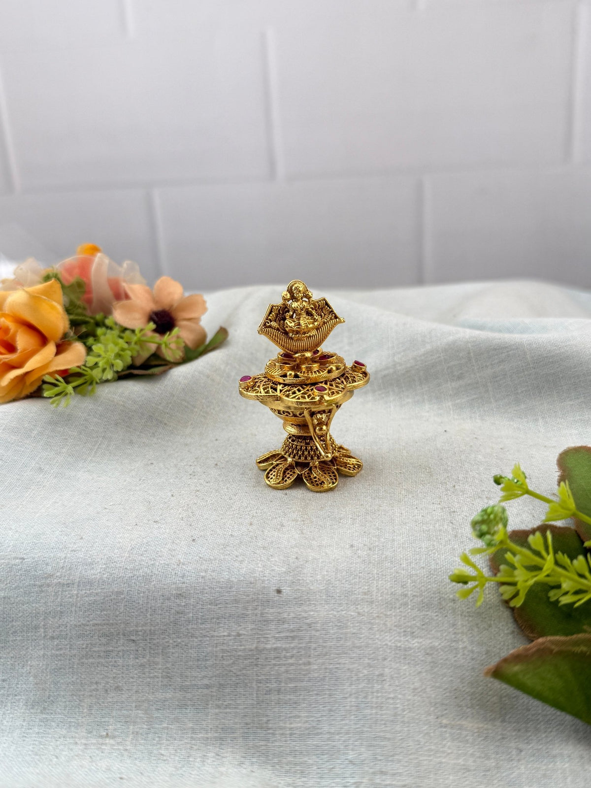 Kumkum Bharani Box | K0008 - Mahilas