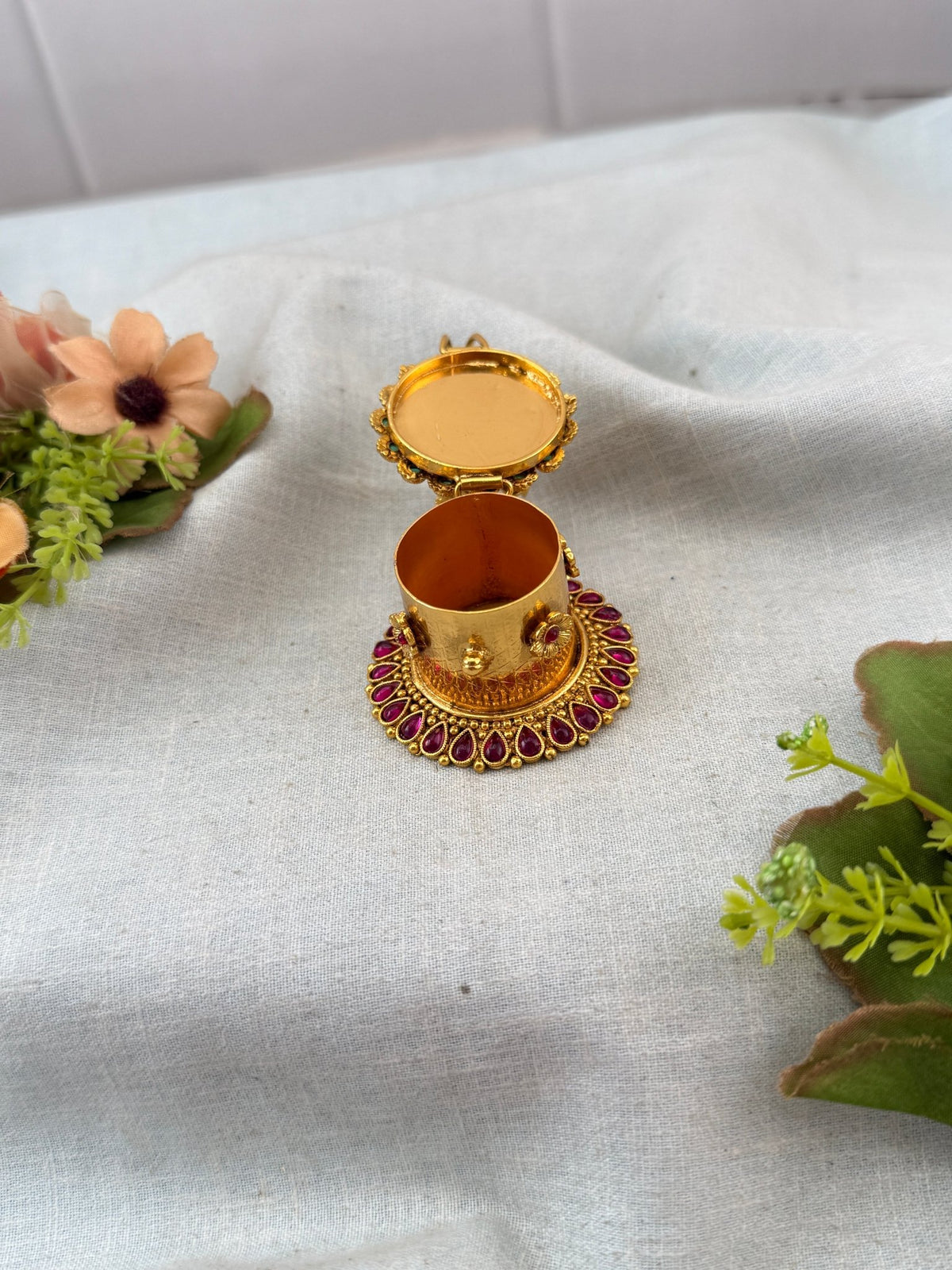 Kumkum Bharani Box | K0013 - Mahilas