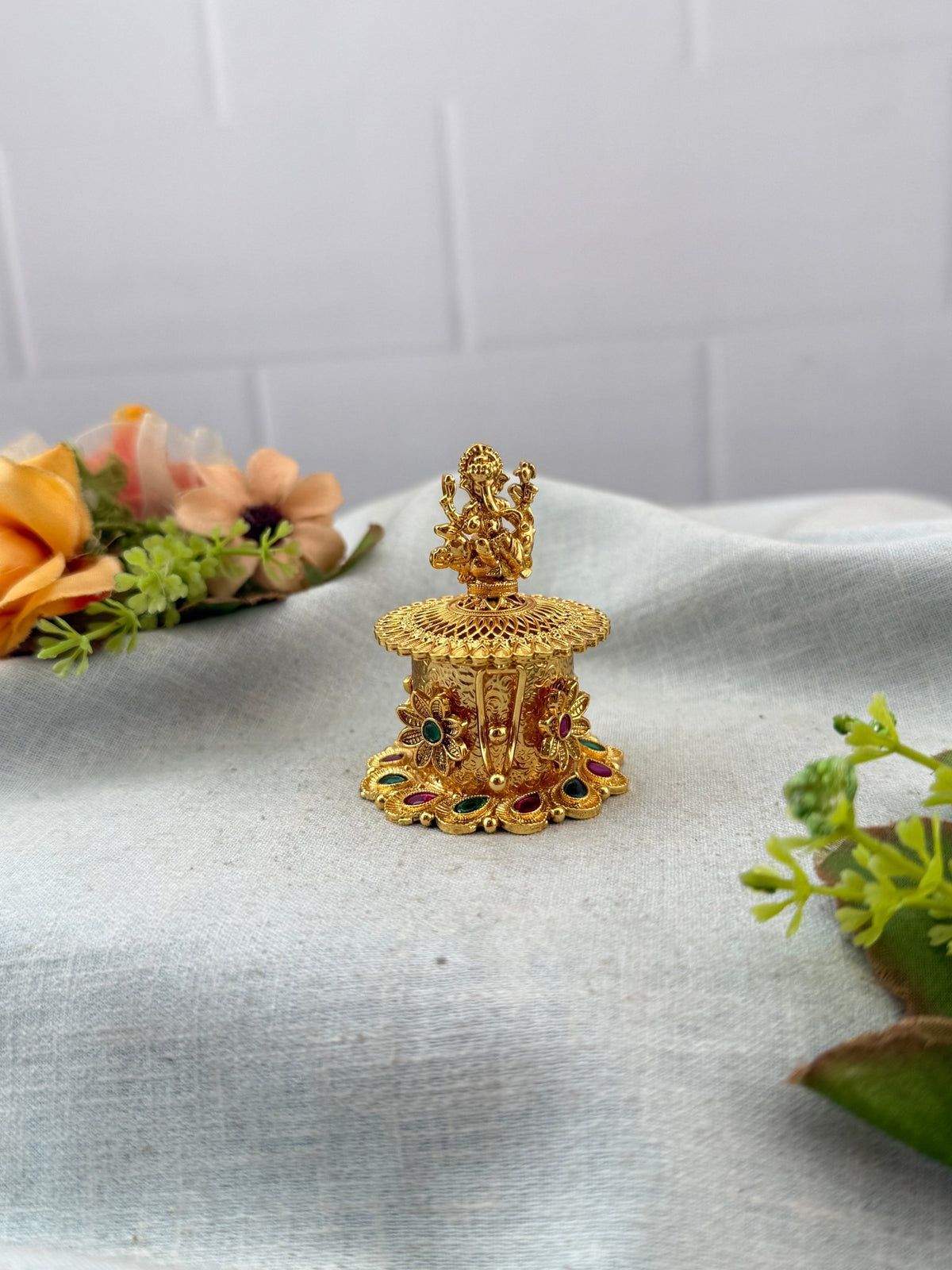 Kumkum Bharani Box | K0019 - Mahilas