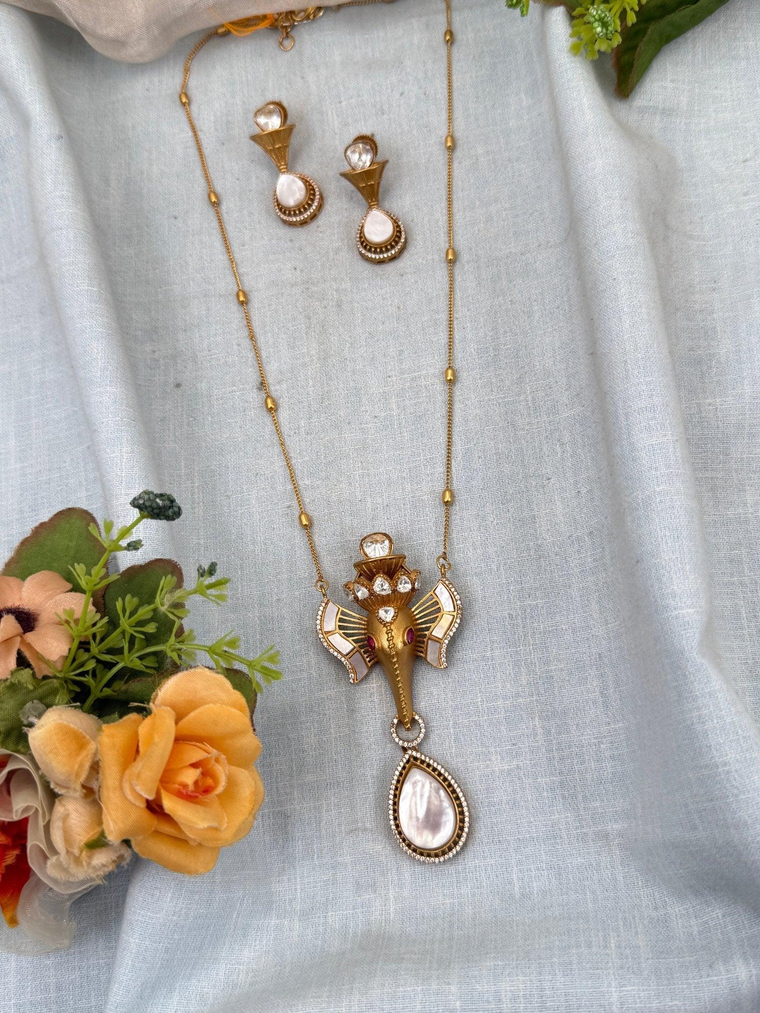 Kundan Elephant Pendant Luxury Necklace Set 694 - Mahilas