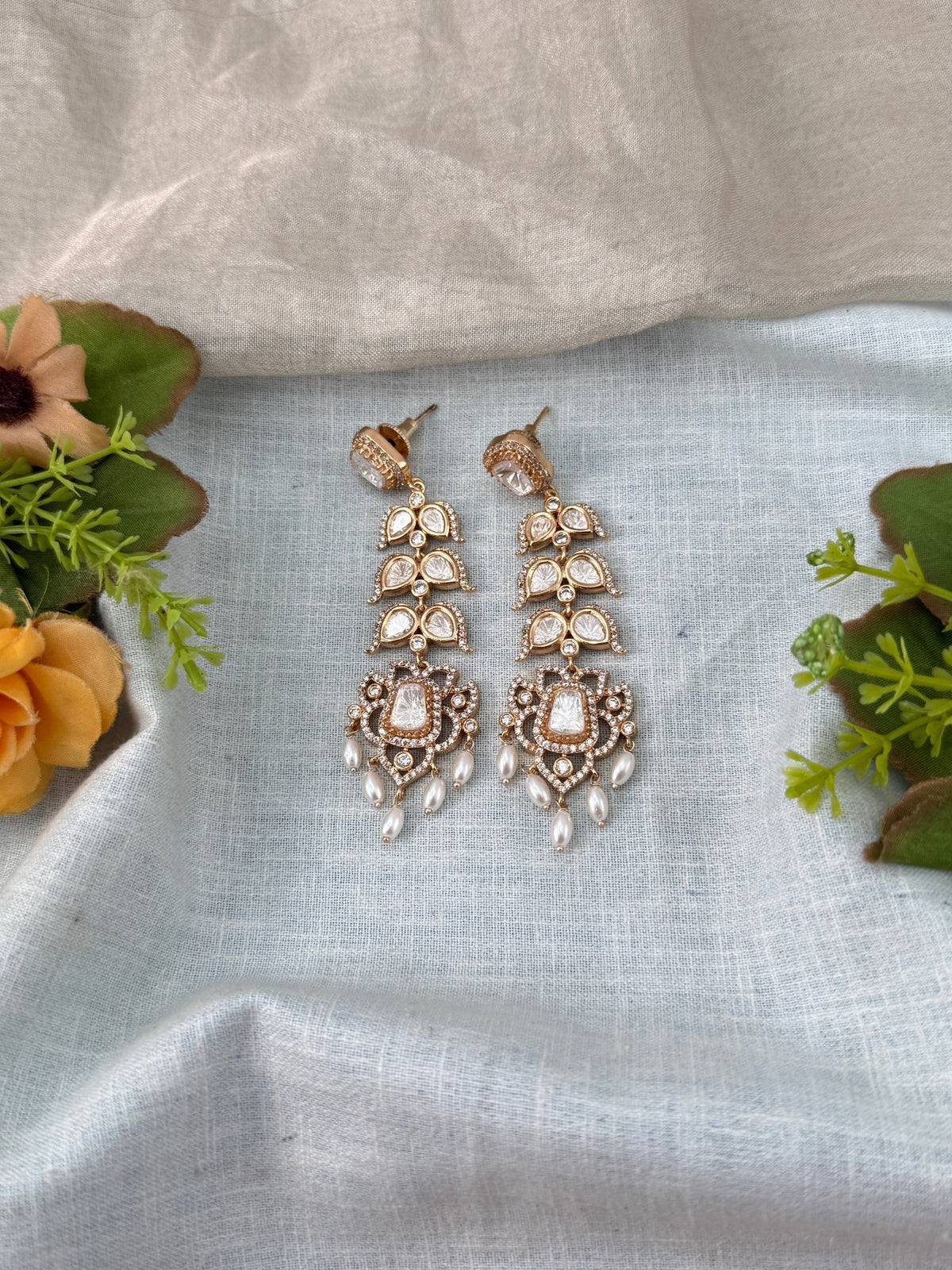 Kundan Hanging Style Earrings | E0267 - Mahilas
