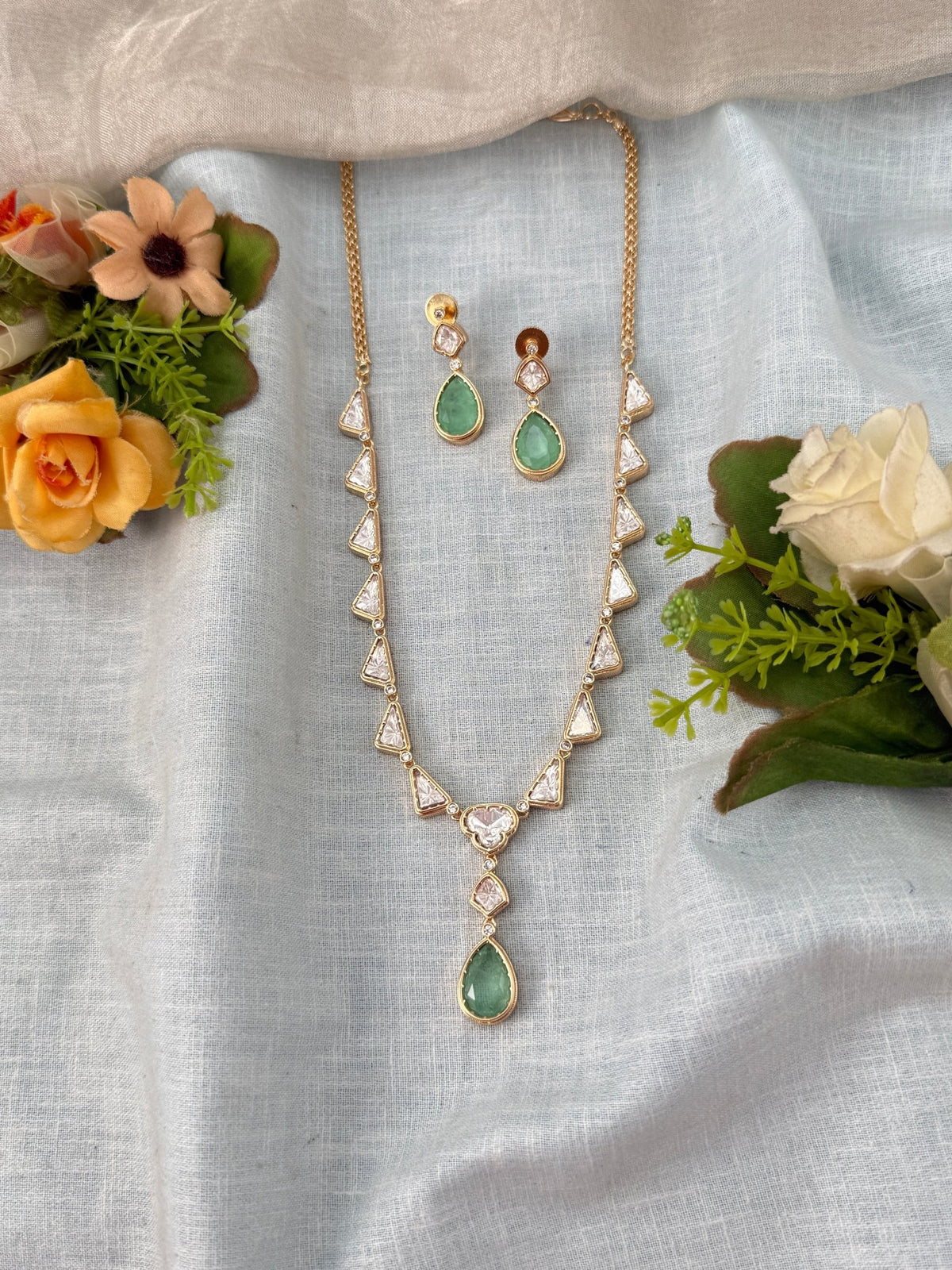 Kundan Necklace Elegant Pendant Set | N0510 - Mahilas