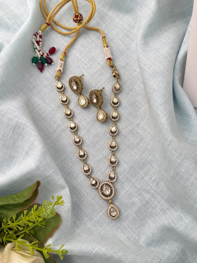 Kundan Necklace Premium Short Set | N1052 - Mahilas