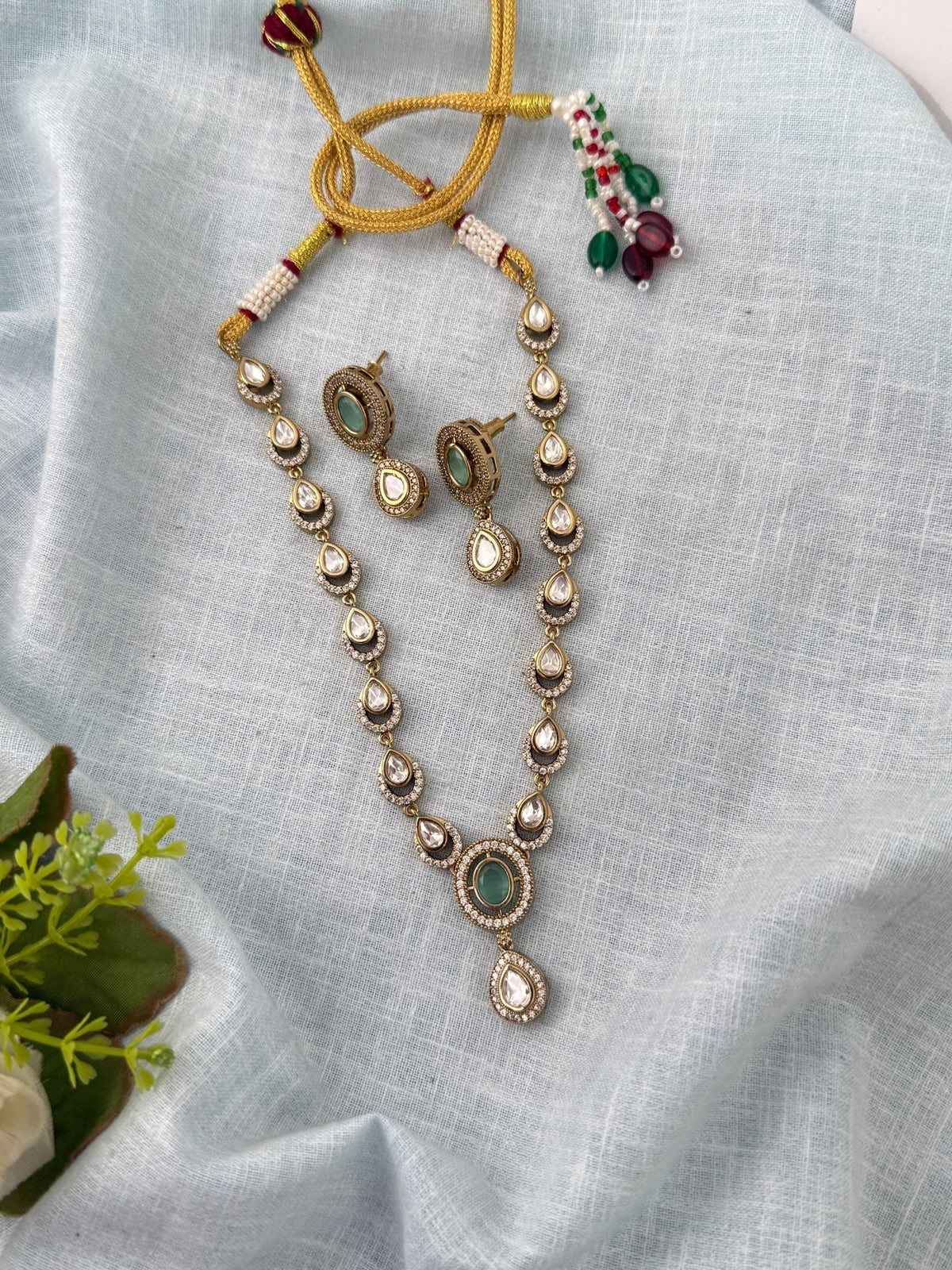 Kundan Necklace Premium Short Set | N1055 - Mahilas