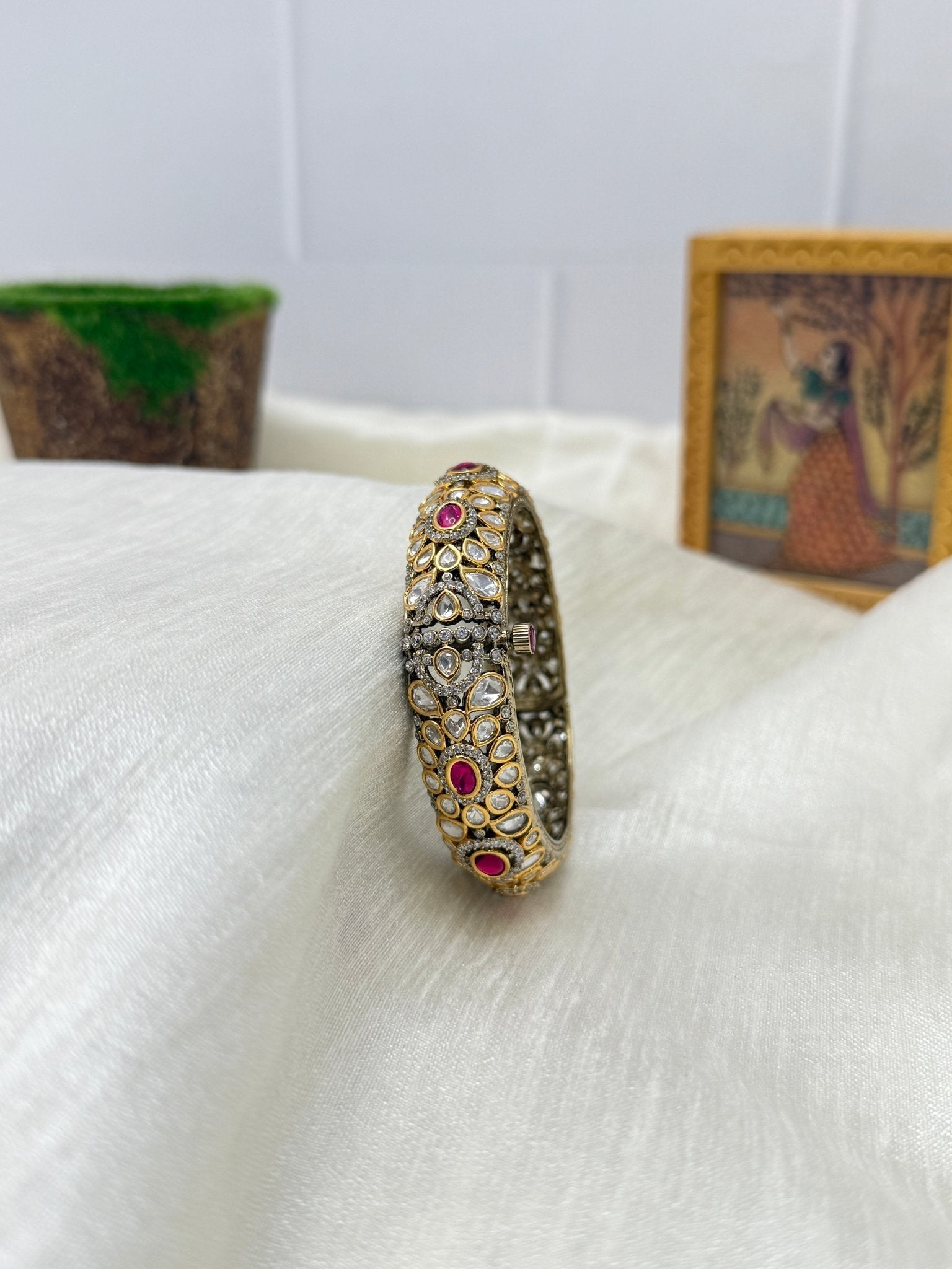 Kundan Stone Bangle 1059 - Mahilas