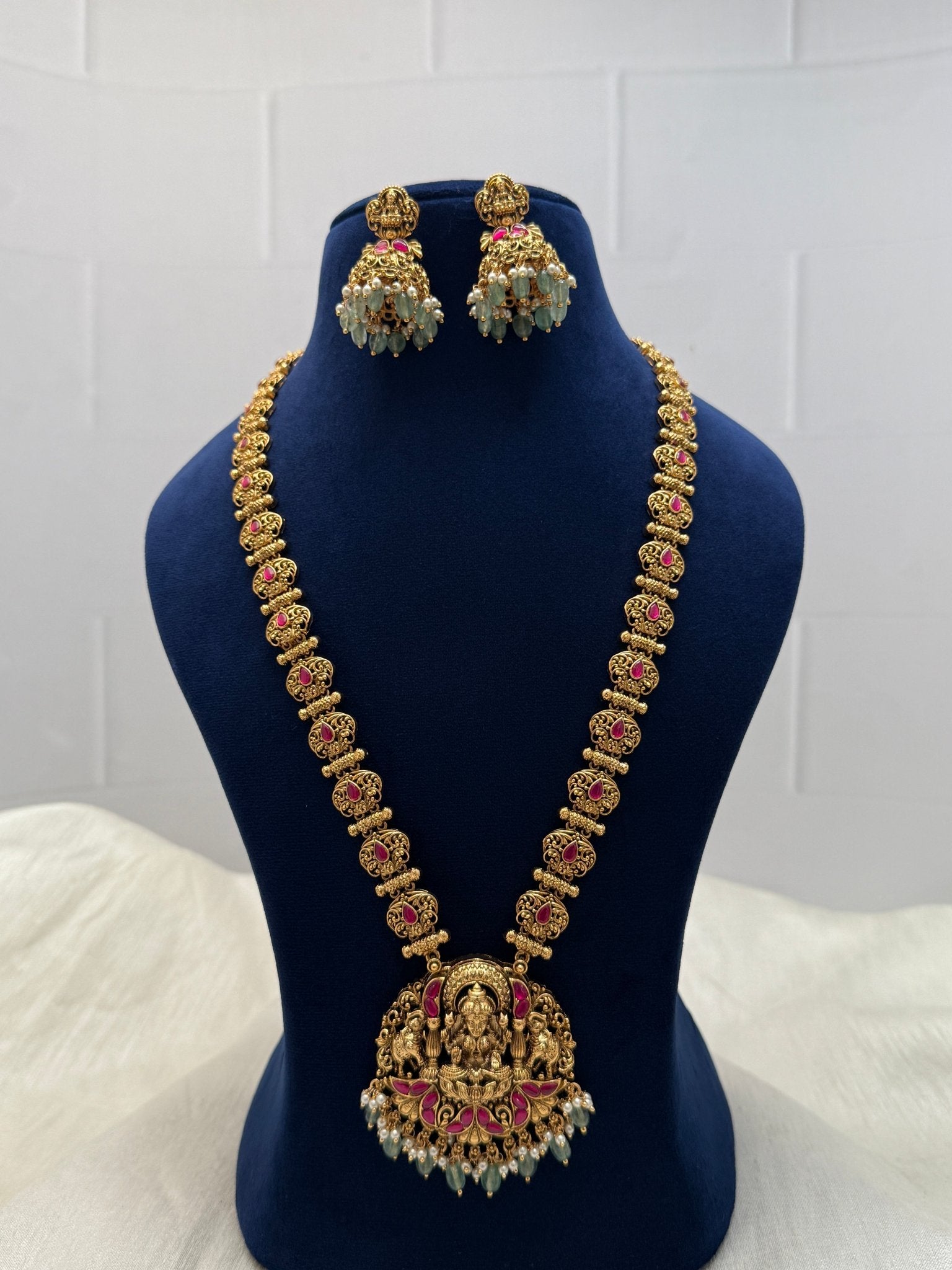 Lakshmi Long Antique Haaram 347 - Mahilas