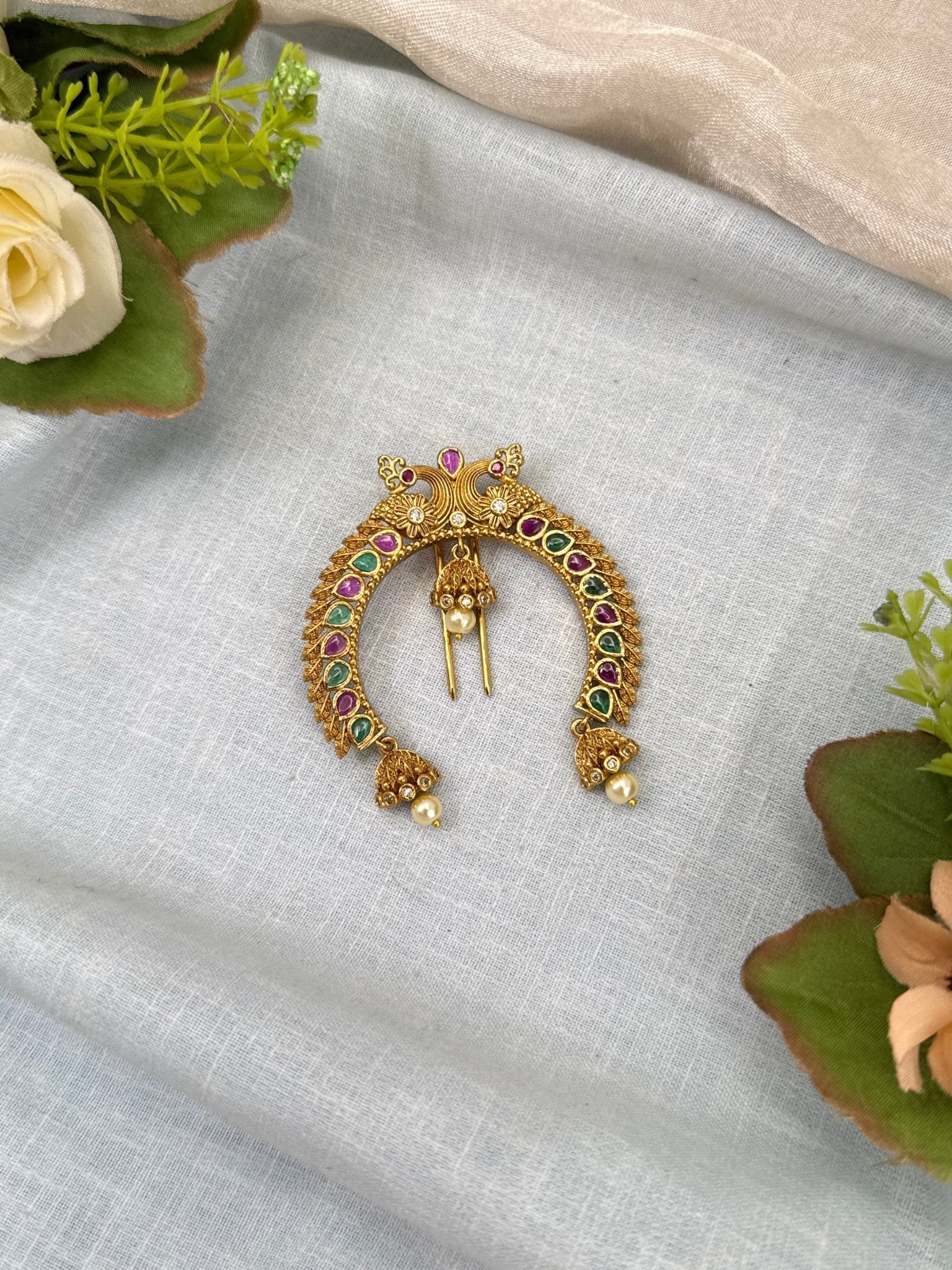 Luxurious Antique Arch Jadebille 582 - Mahilas