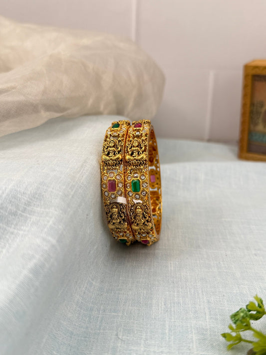 Luxurious Antique Bangles 7023 - Mahilas