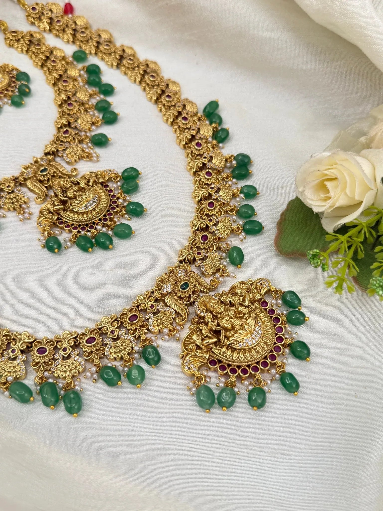 Luxurious Antique Bridal Necklace Set 795 - Mahilas