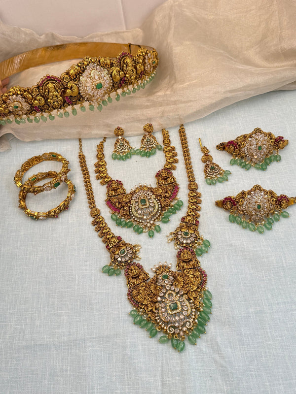 Luxurious Antique Bridal Necklace Set With Bangle 940