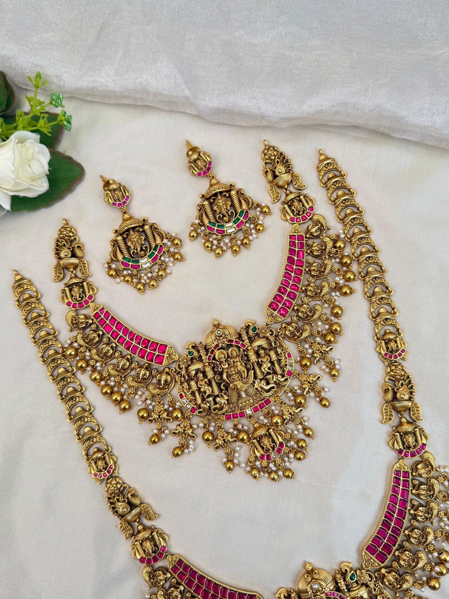 Luxurious Antique Bridal Necklace Set with Vaddanam 903 - Mahilas