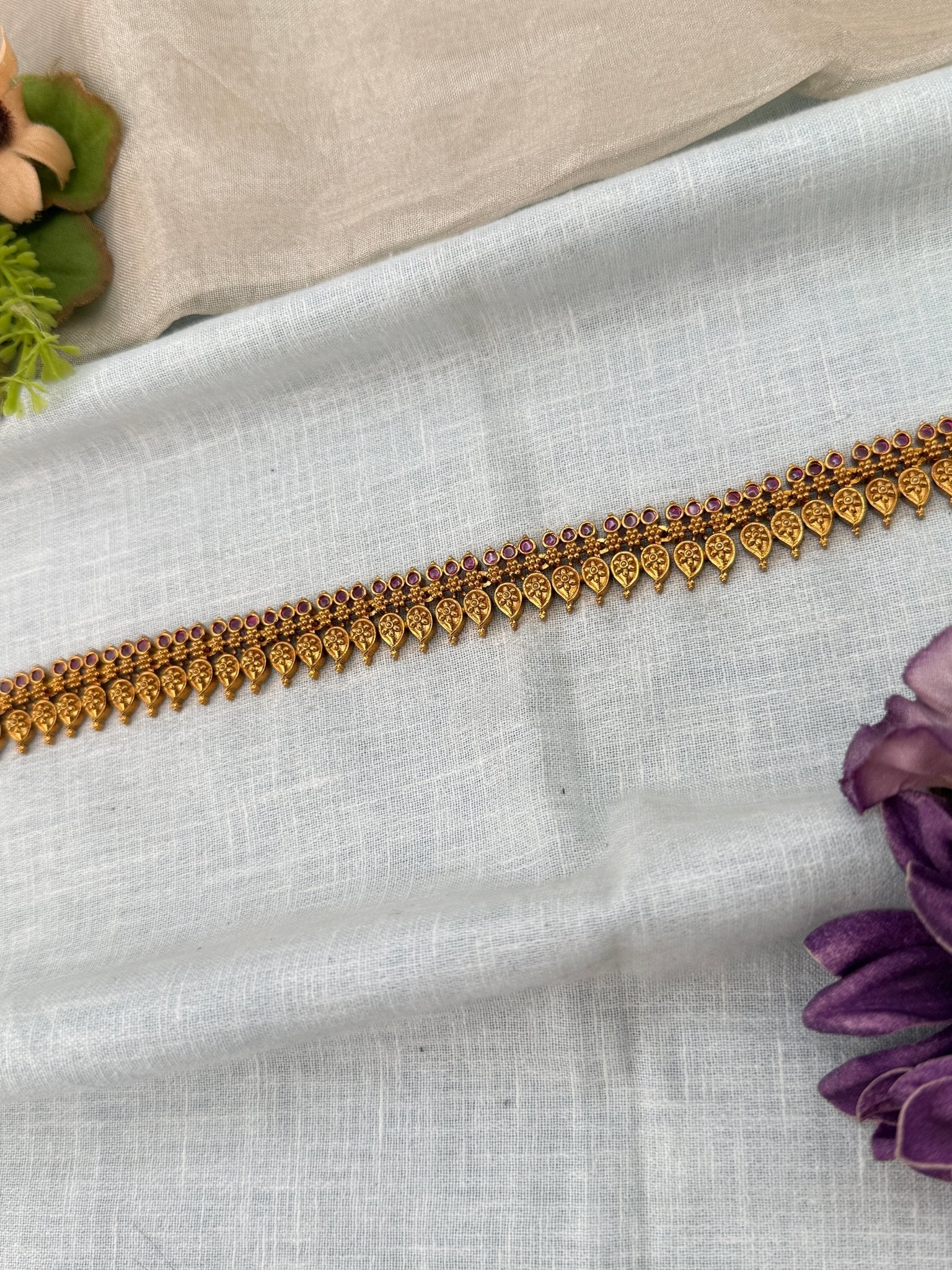 Luxurious Antique Chain Vaddanam Kamarbandh 8056 - Mahilas