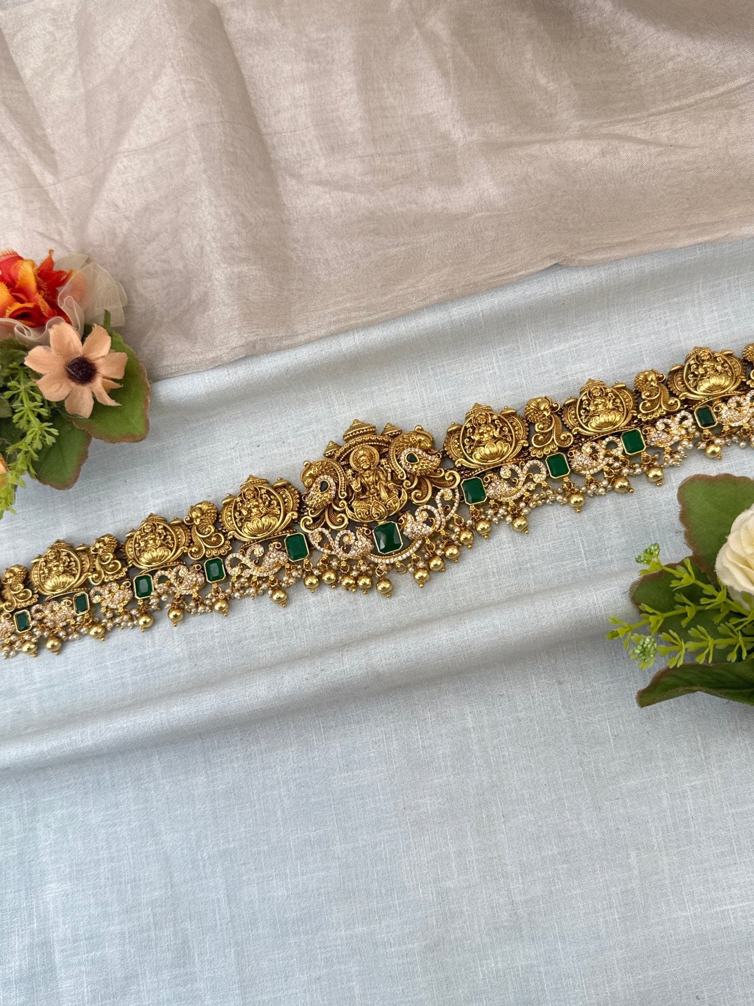 Luxurious Antique Chain Vaddanam Kamarbandh 8069 - Mahilas