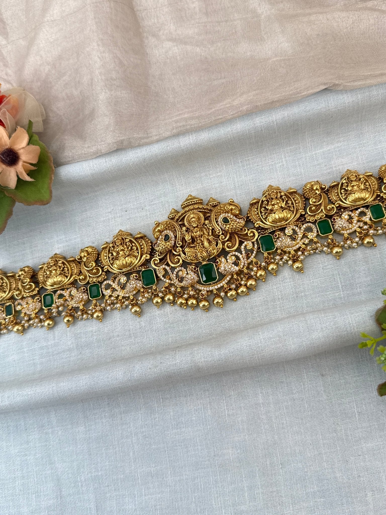 Luxurious Antique Chain Vaddanam Kamarbandh 8069 - Mahilas
