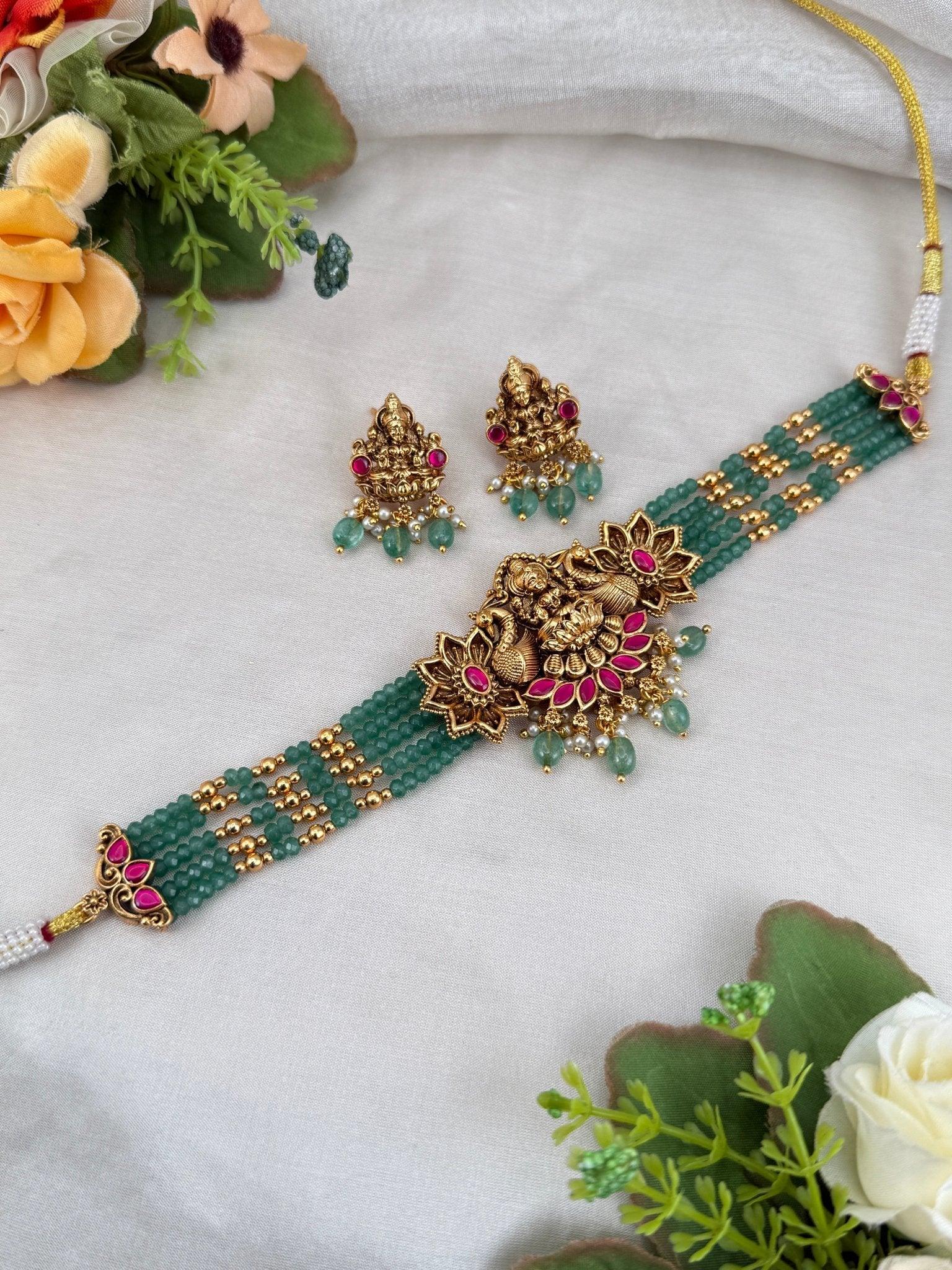 Luxurious Antique Choker Necklace Set 604 - Mahilas
