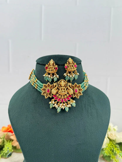 Luxurious Antique Choker Necklace Set 604 - Mahilas