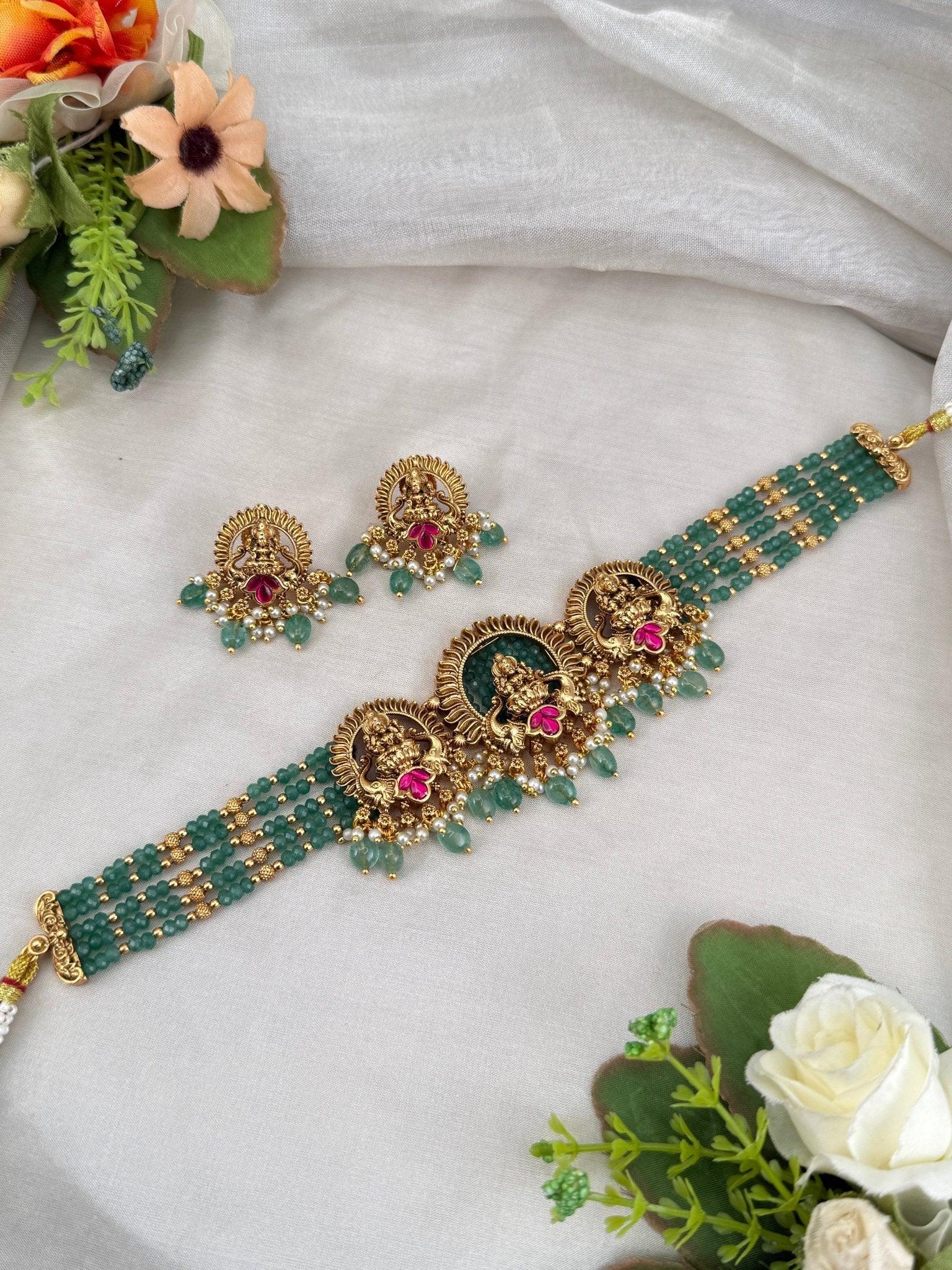 Luxurious Antique Choker Necklace Set 606 - Mahilas
