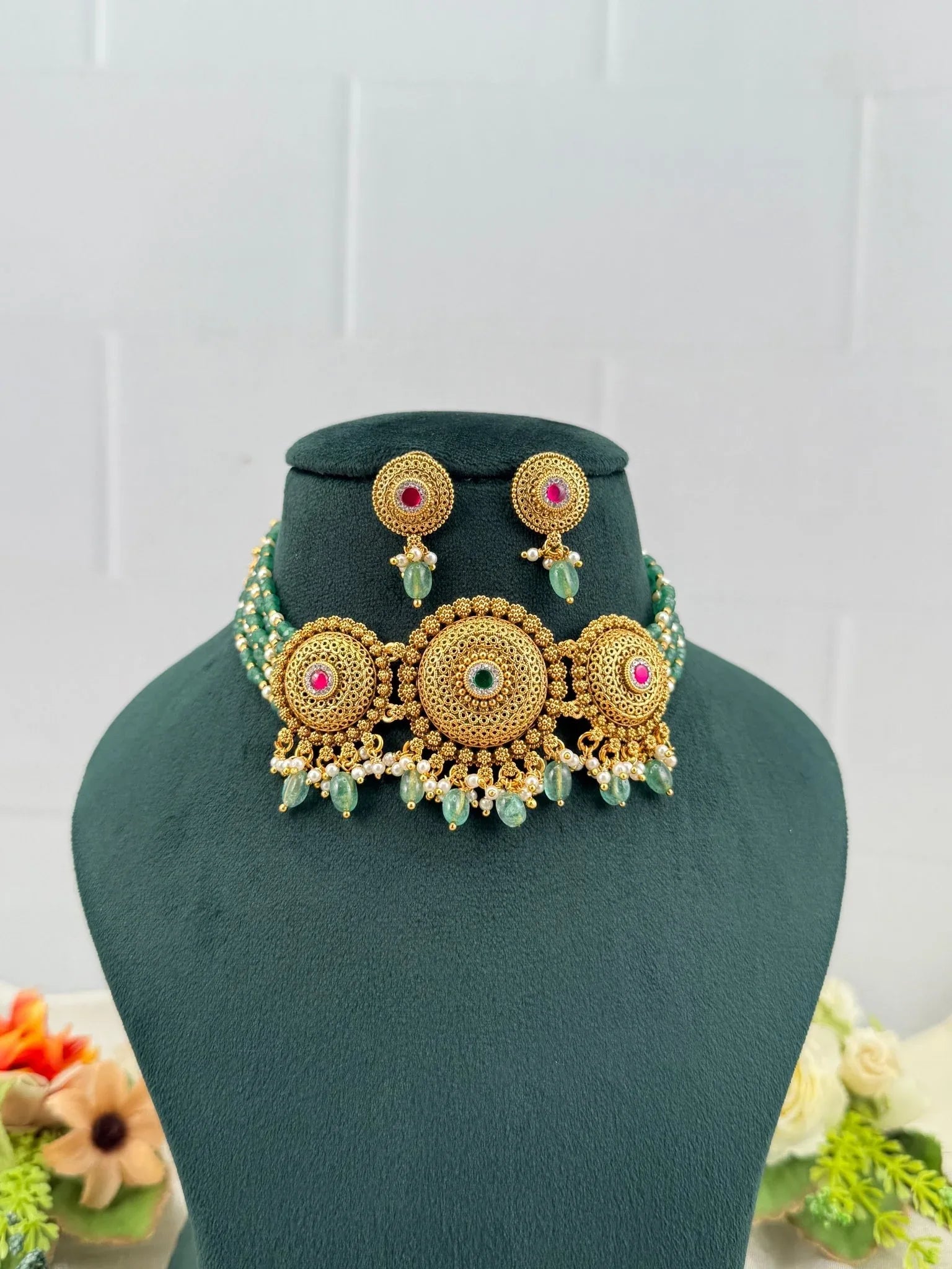 Luxurious Antique Choker Necklace Set 608 - Mahilas