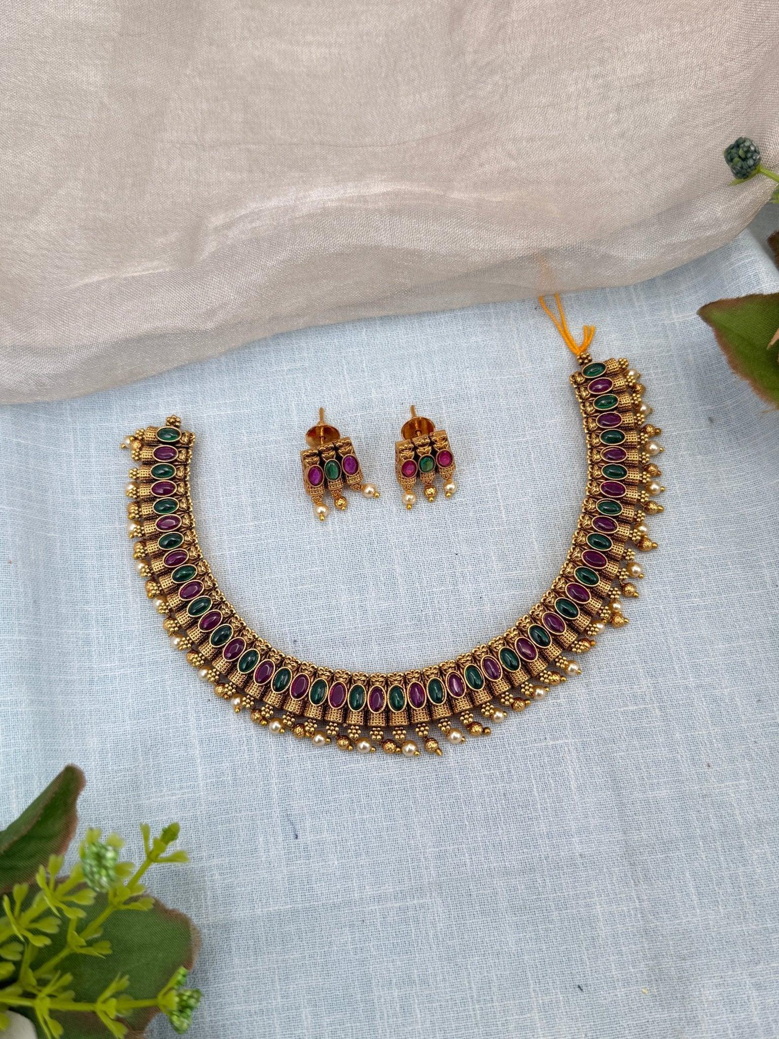 Luxurious Antique Choker Style Necklace Set 0232 - Mahilas