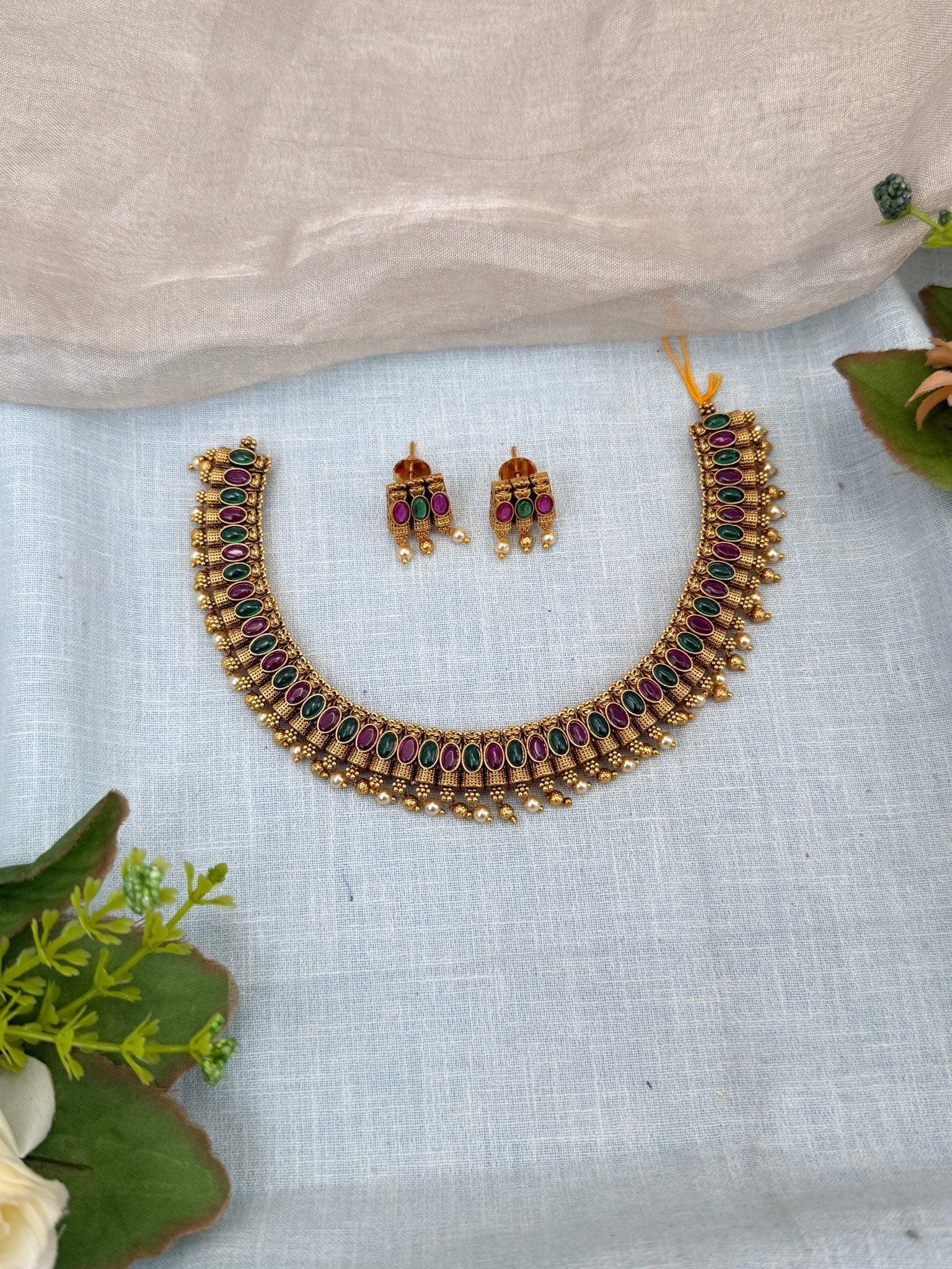 Luxurious Antique Choker Style Necklace Set 0232 - Mahilas