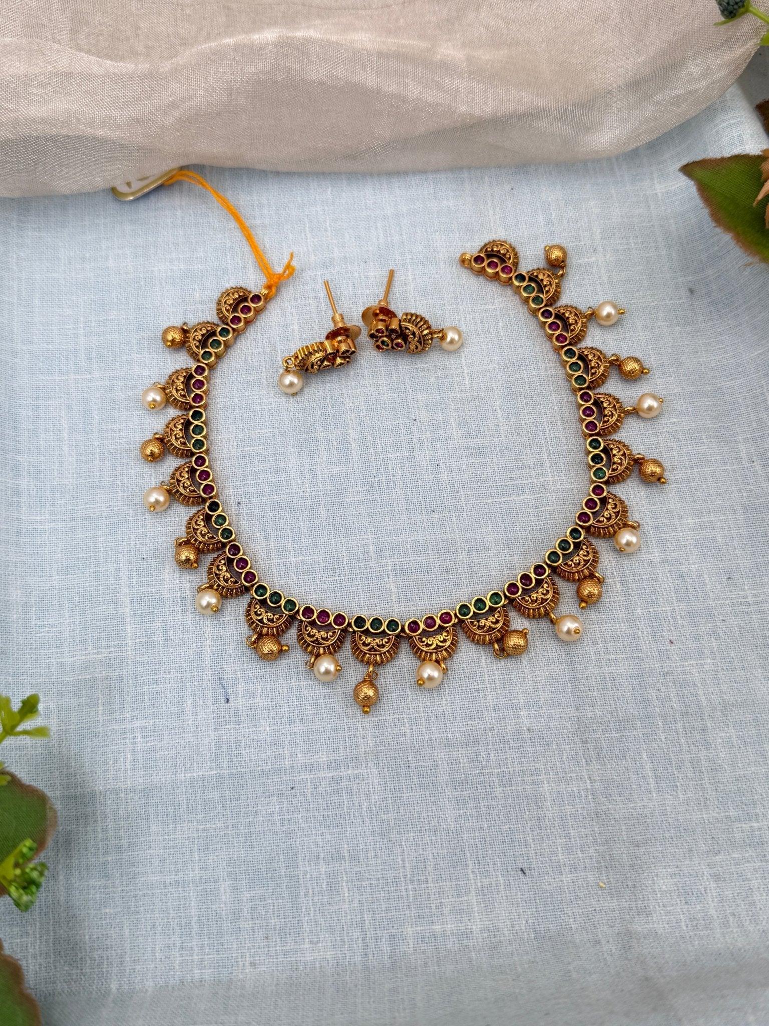 Luxurious Antique Choker Style Necklace Set 0233 - Mahilas