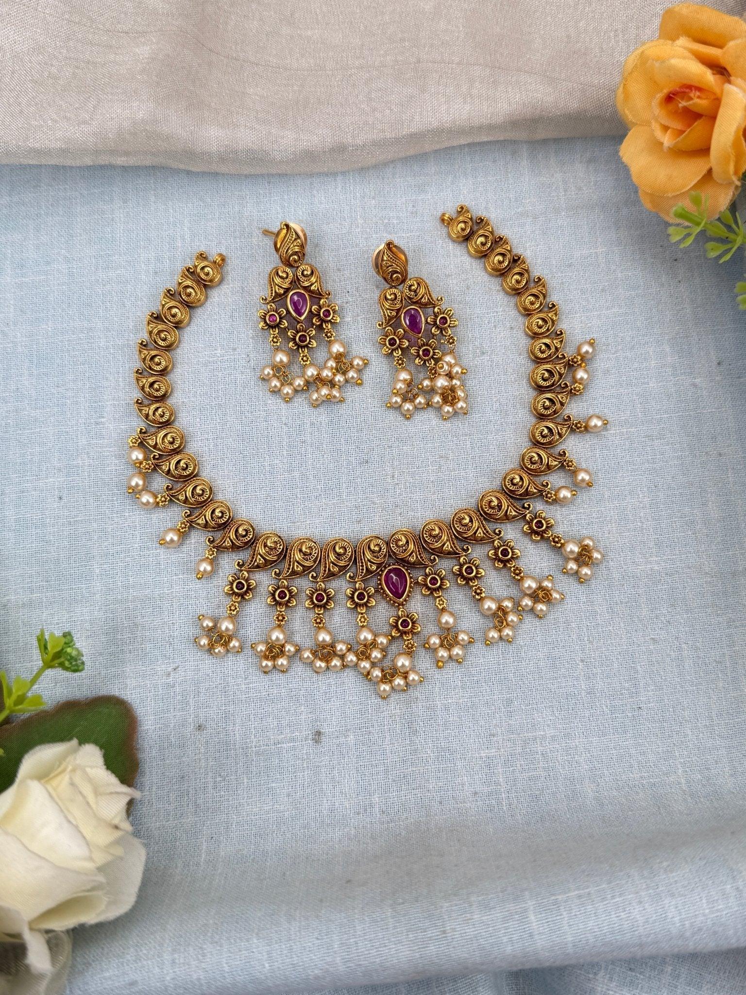 Luxurious Antique Flower Short Necklace Set 0119 - Mahilas