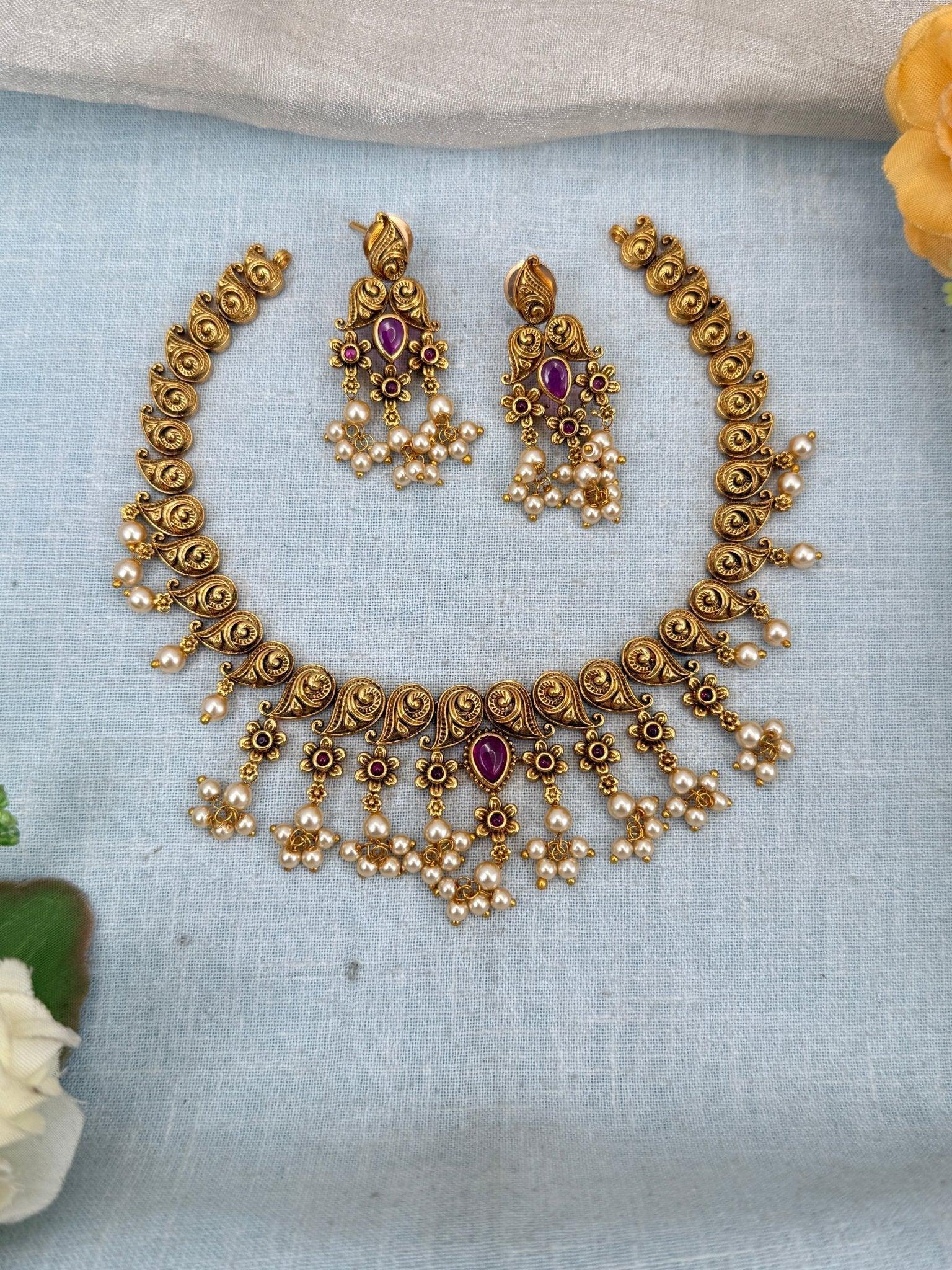 Luxurious Antique Flower Short Necklace Set 0119 - Mahilas