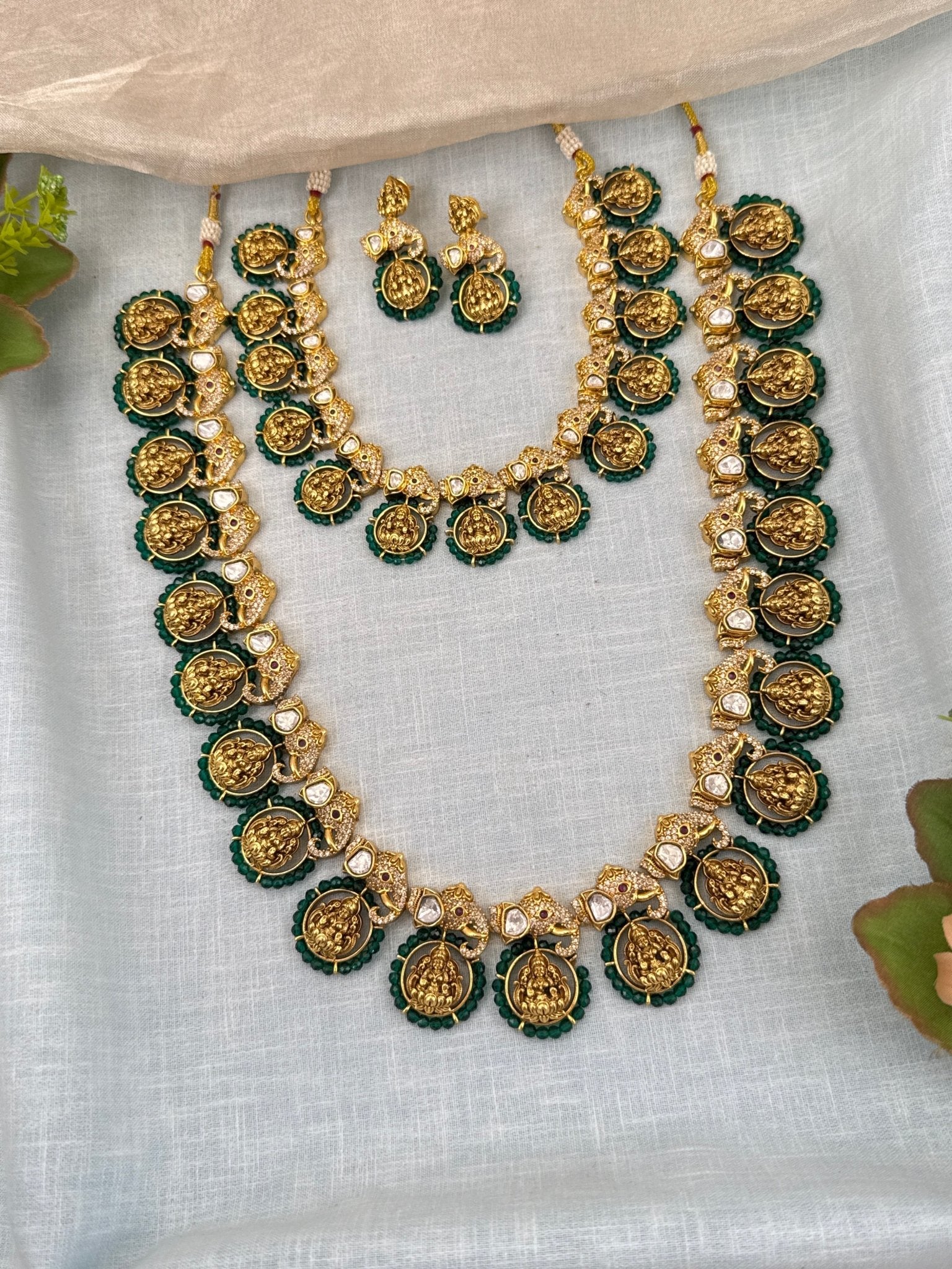 Luxurious Antique Gaja Lakshmi Bridal Necklace Set 0687 - Mahilas