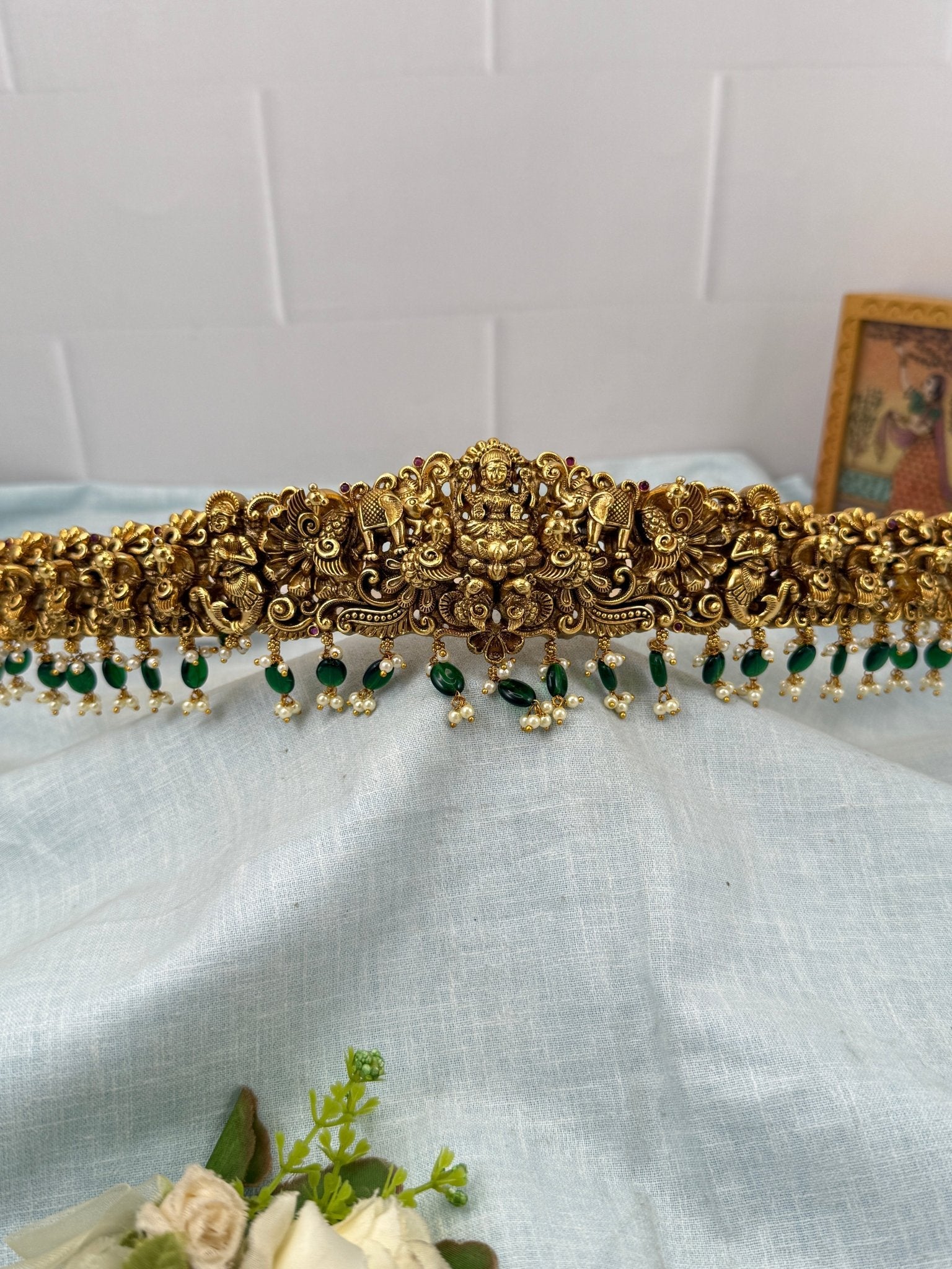 Luxurious Antique Gaja Lakshmi Vaddanam Kamarbandh 7253 - Mahilas