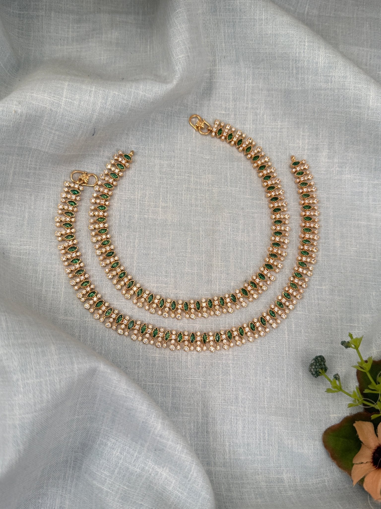 Luxurious Antique Gold Stone Payal Anklet 0221 - Mahilas